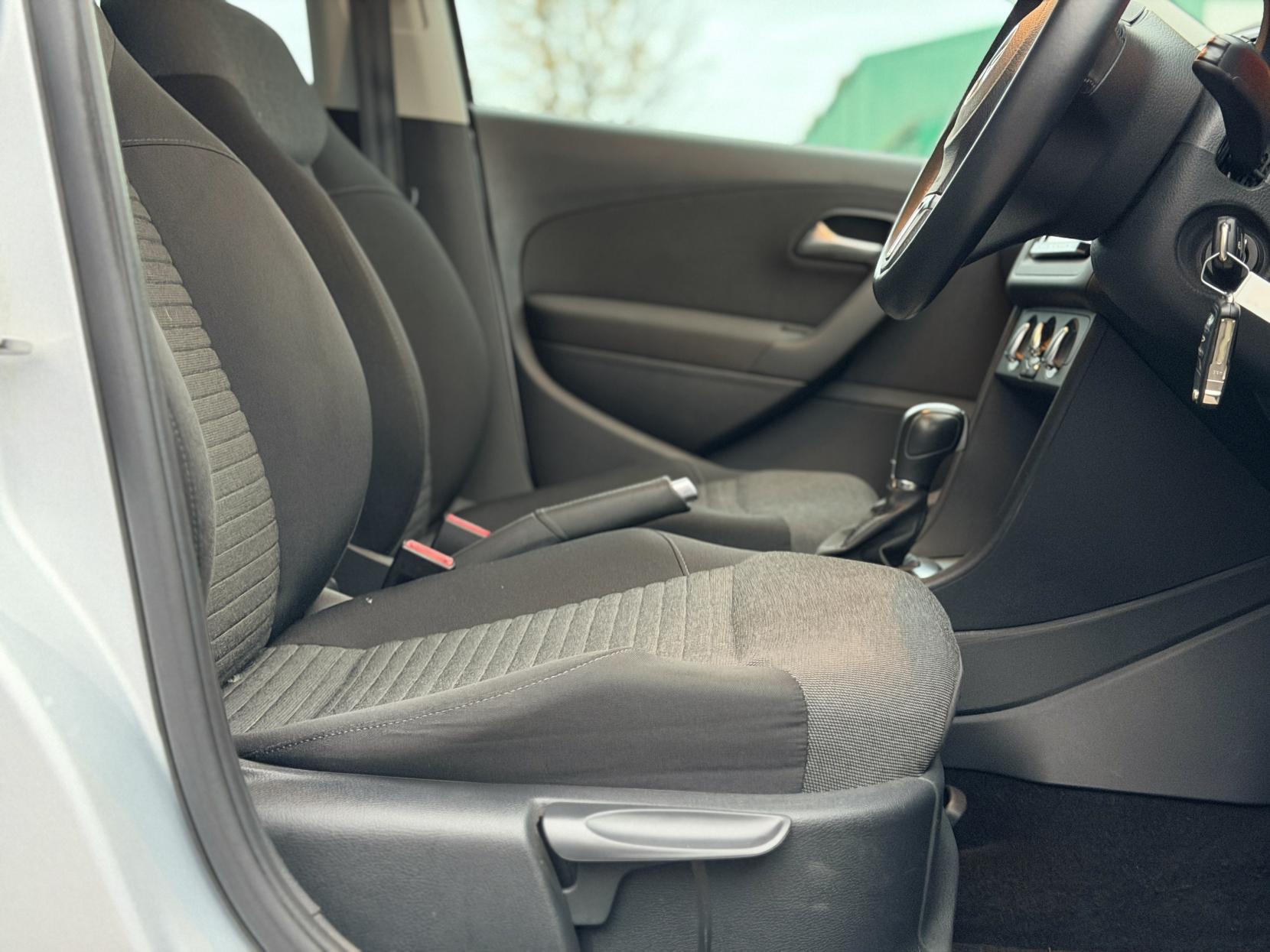 Volkswagen Polo 1.2 Hatchback (2009 - 2014)