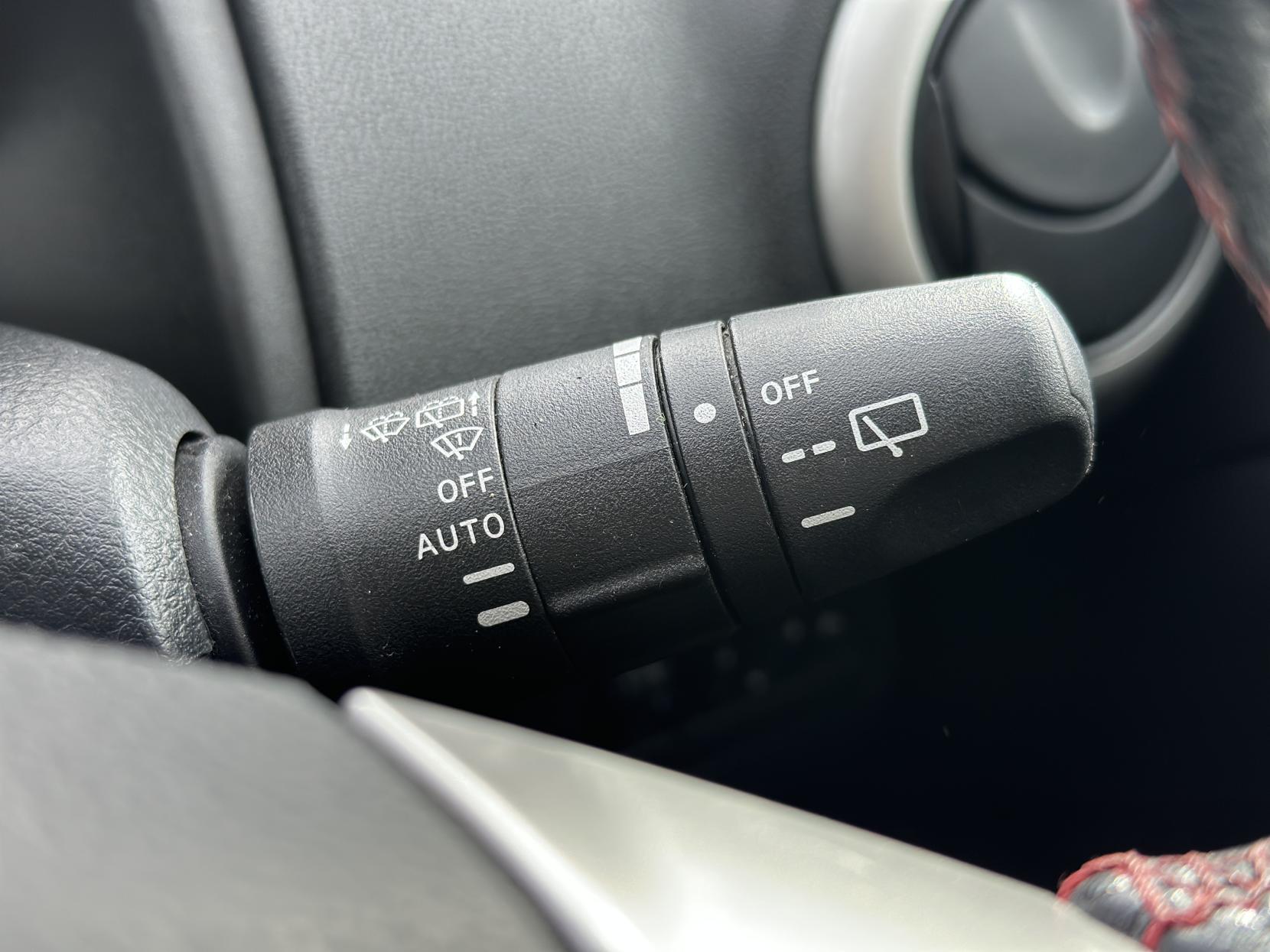 Nissan Note 1.5 dCi n-tec Hatchback 5dr Diesel Manual Euro 5 (90 ps)