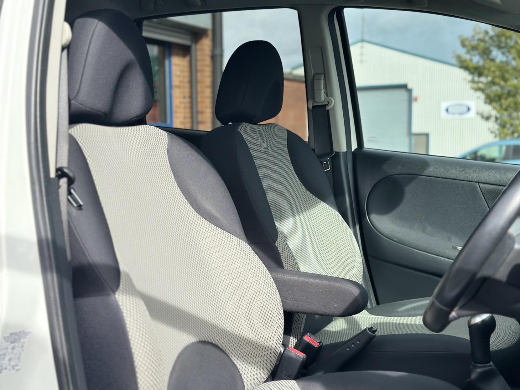 Nissan Note 1.5 dCi n-tec Hatchback 5dr Diesel Manual Euro 5 (90 ps)