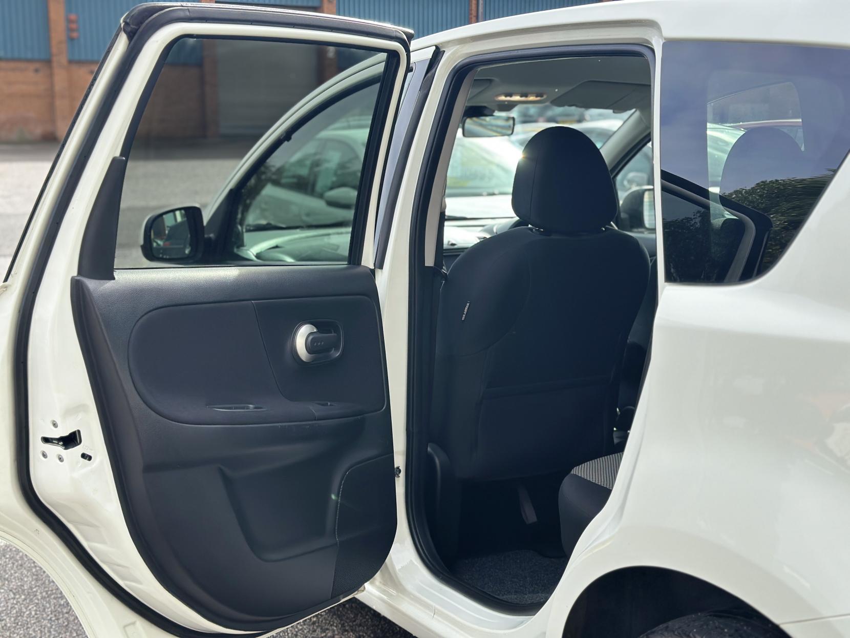 Nissan Note 1.5 dCi n-tec Hatchback 5dr Diesel Manual Euro 5 (90 ps)