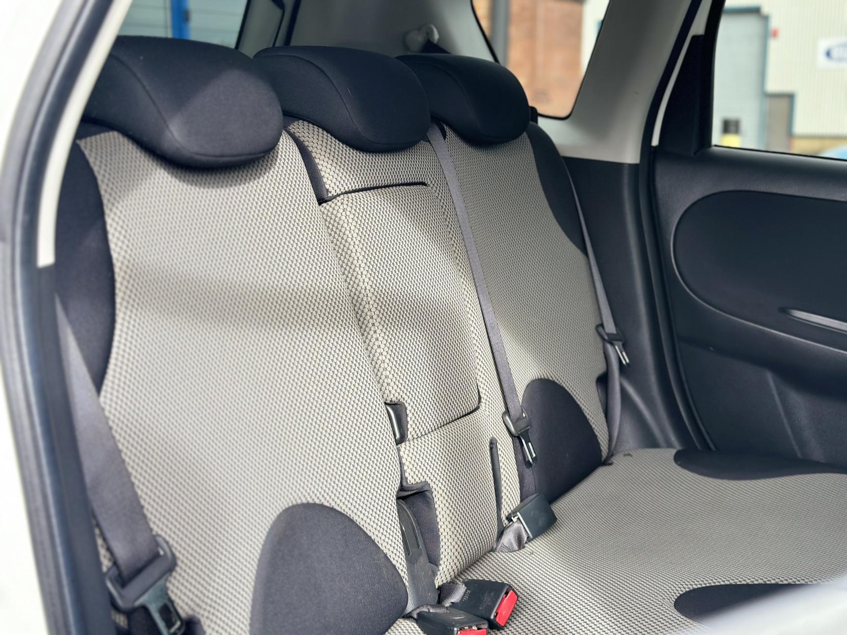 Nissan Note 1.5 dCi n-tec Hatchback 5dr Diesel Manual Euro 5 (90 ps)