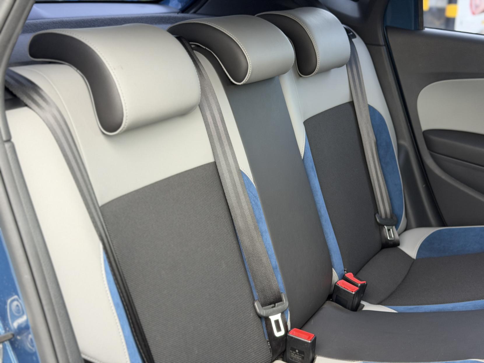 Volkswagen Polo 1.4 TSI BlueMotion Tech ACT BlueGT Hatchback 5dr Petrol DSG Euro 6 (s/s) (150 ps)