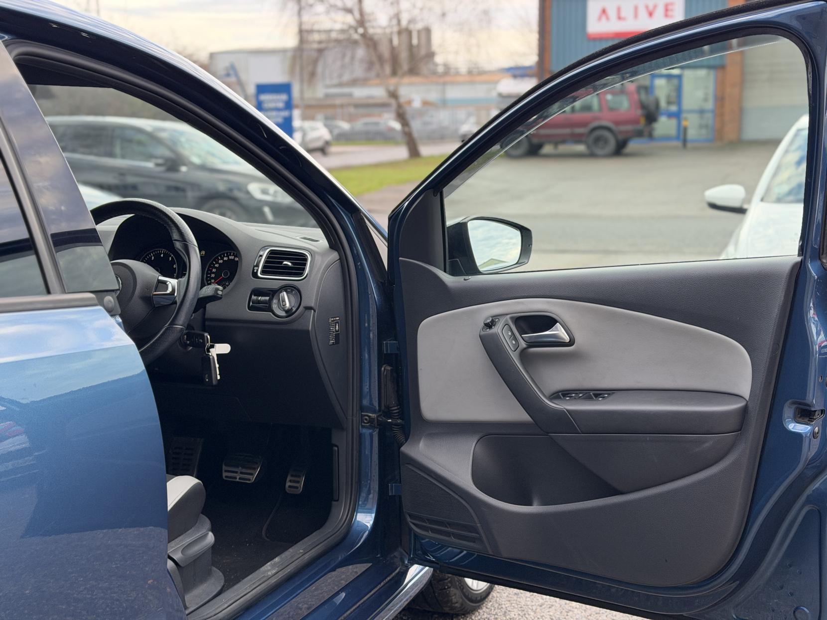 Volkswagen Polo 1.4 TSI BlueMotion Tech ACT BlueGT Hatchback 5dr Petrol DSG Euro 6 (s/s) (150 ps)