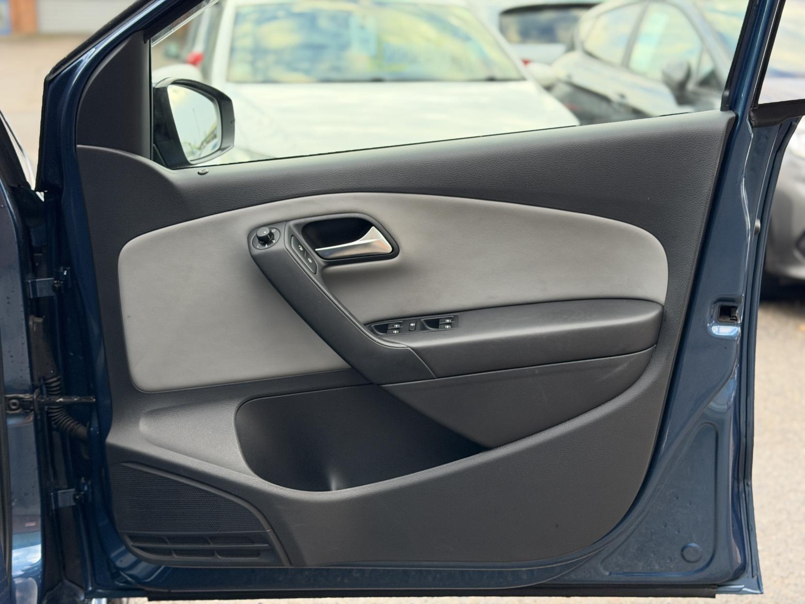 Volkswagen Polo 1.4 TSI BlueMotion Tech ACT BlueGT Hatchback 5dr Petrol DSG Euro 6 (s/s) (150 ps)