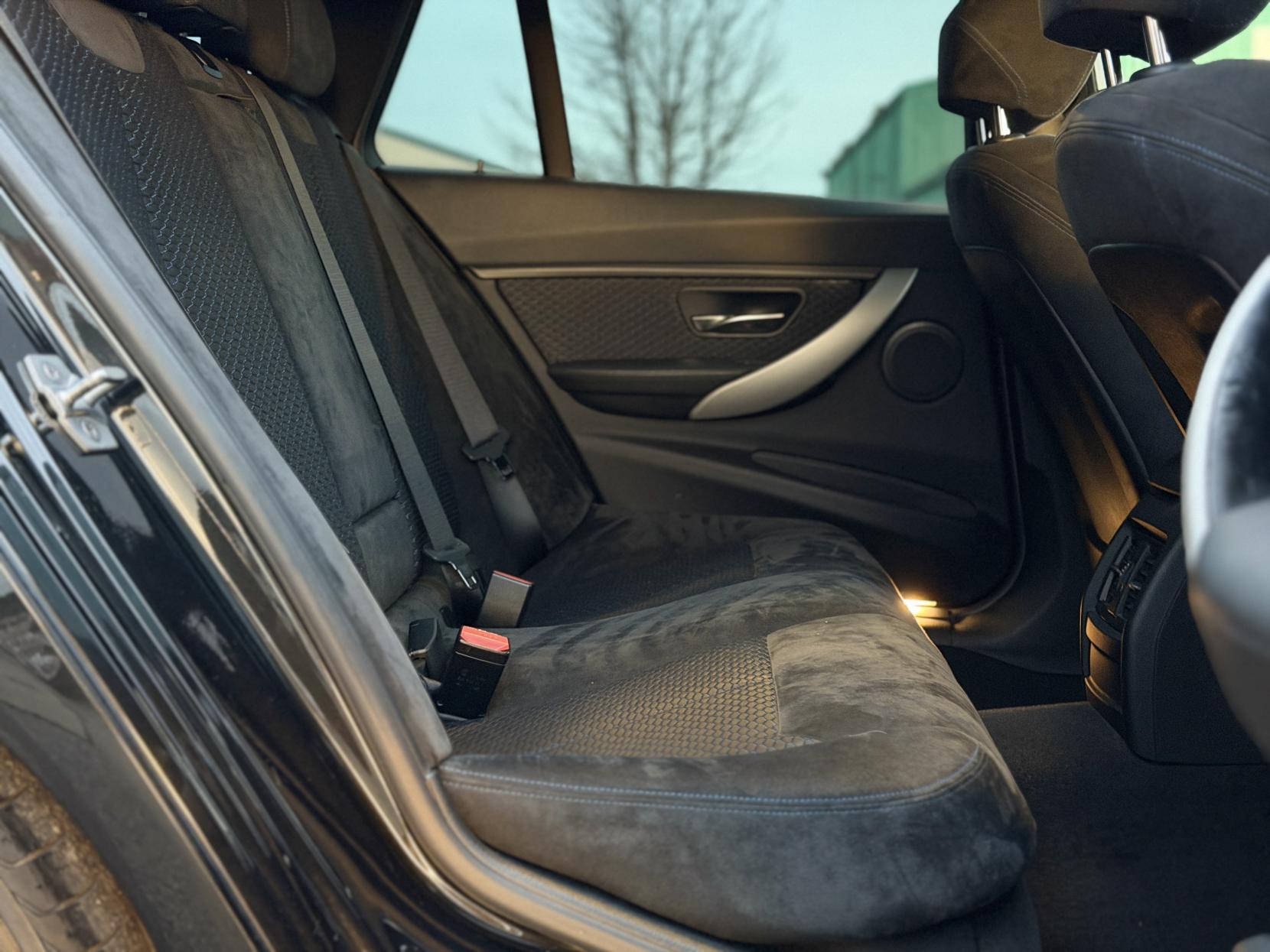 BMW 3 Series 2.0 320d BluePerformance M Sport Touring 5dr Diesel Auto Euro 6 (s/s) (184 ps)