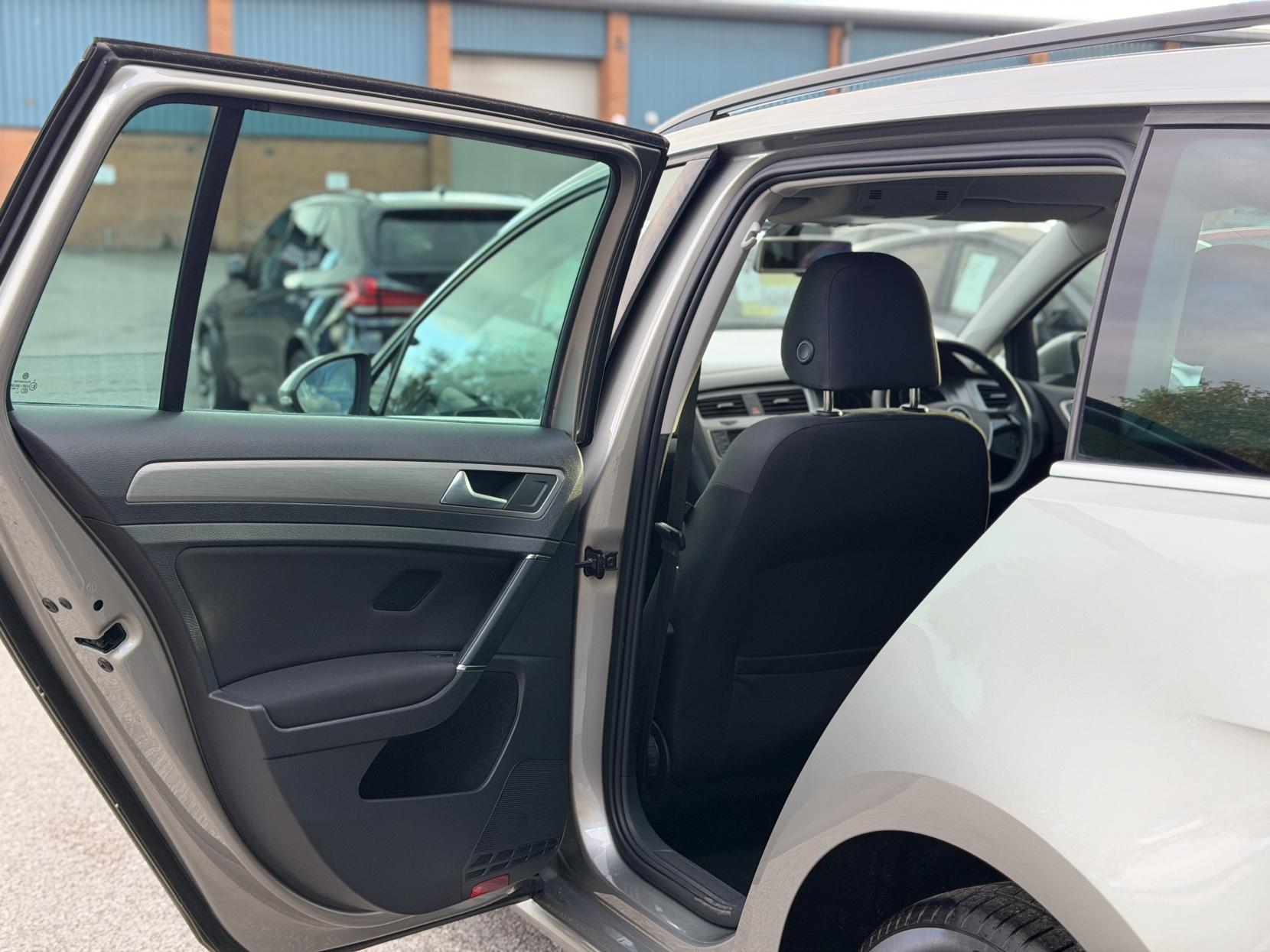 Volkswagen Golf 1.2 TSI BlueMotion Tech S Estate 5dr