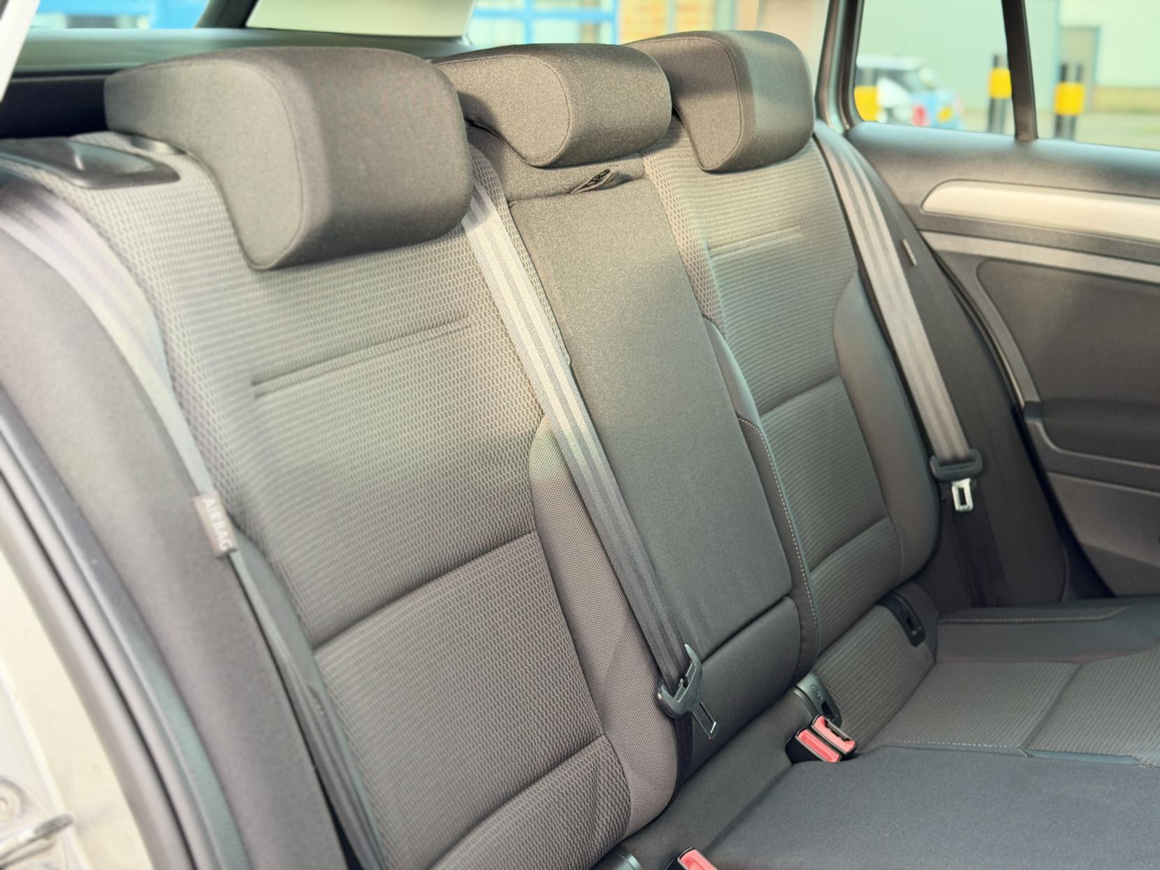 Volkswagen Golf 1.2 TSI BlueMotion Tech S Estate 5dr