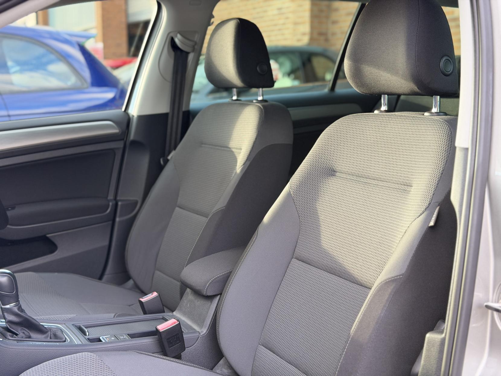 Volkswagen Golf 1.2 TSI BlueMotion Tech S Estate 5dr