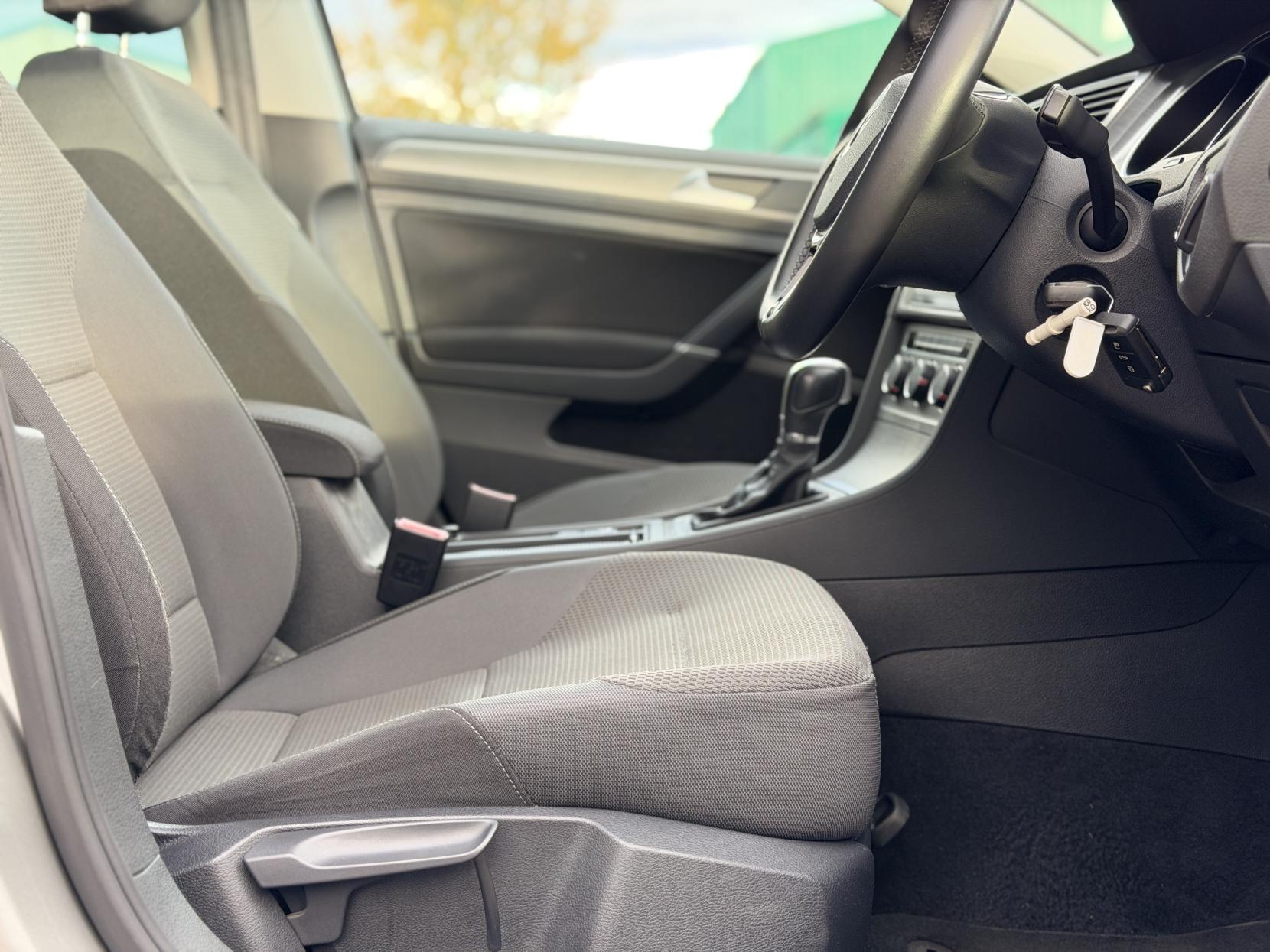 Volkswagen Golf 1.2 TSI BlueMotion Tech S Estate 5dr