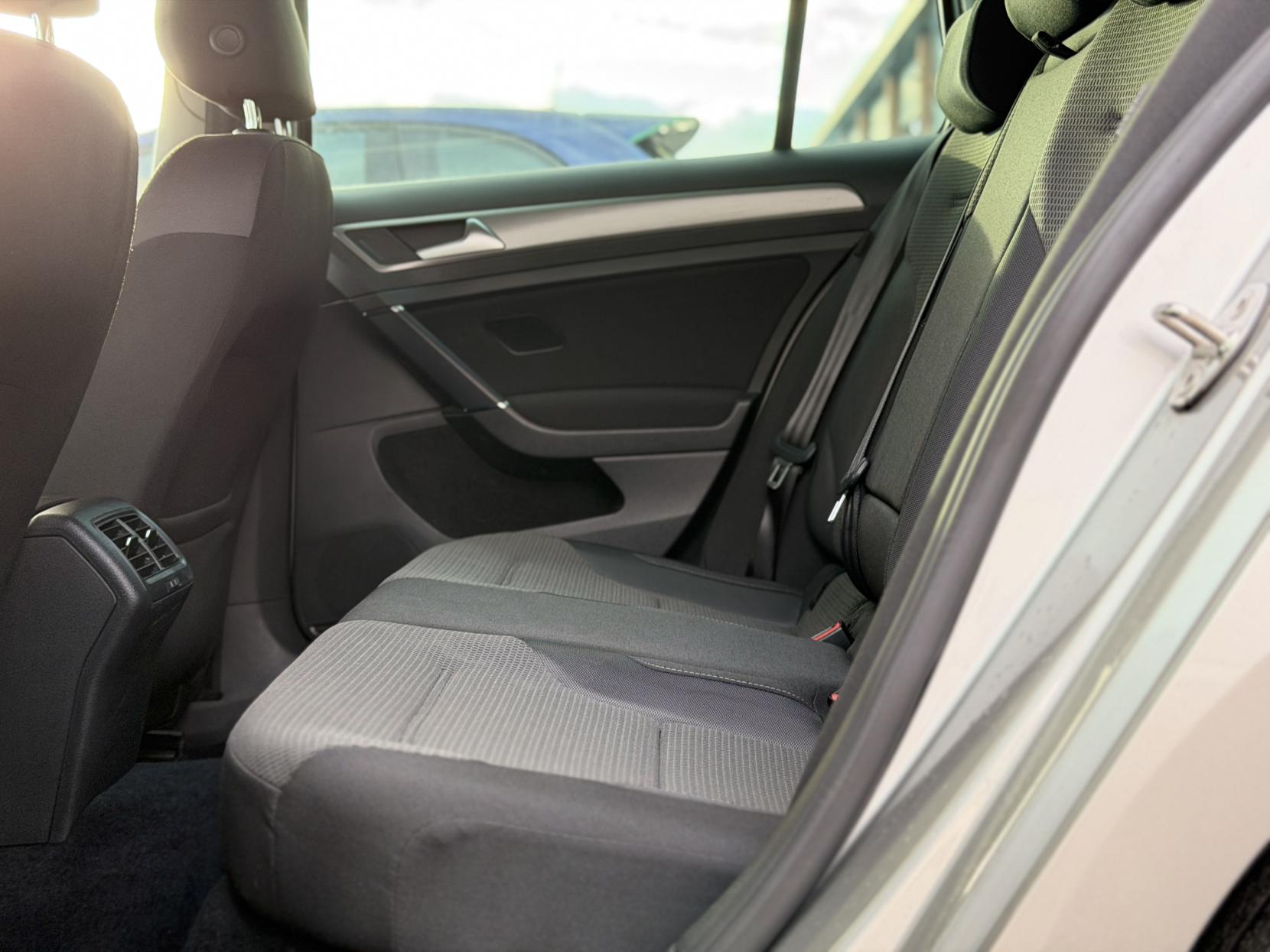 Volkswagen Golf 1.2 TSI BlueMotion Tech S Estate 5dr