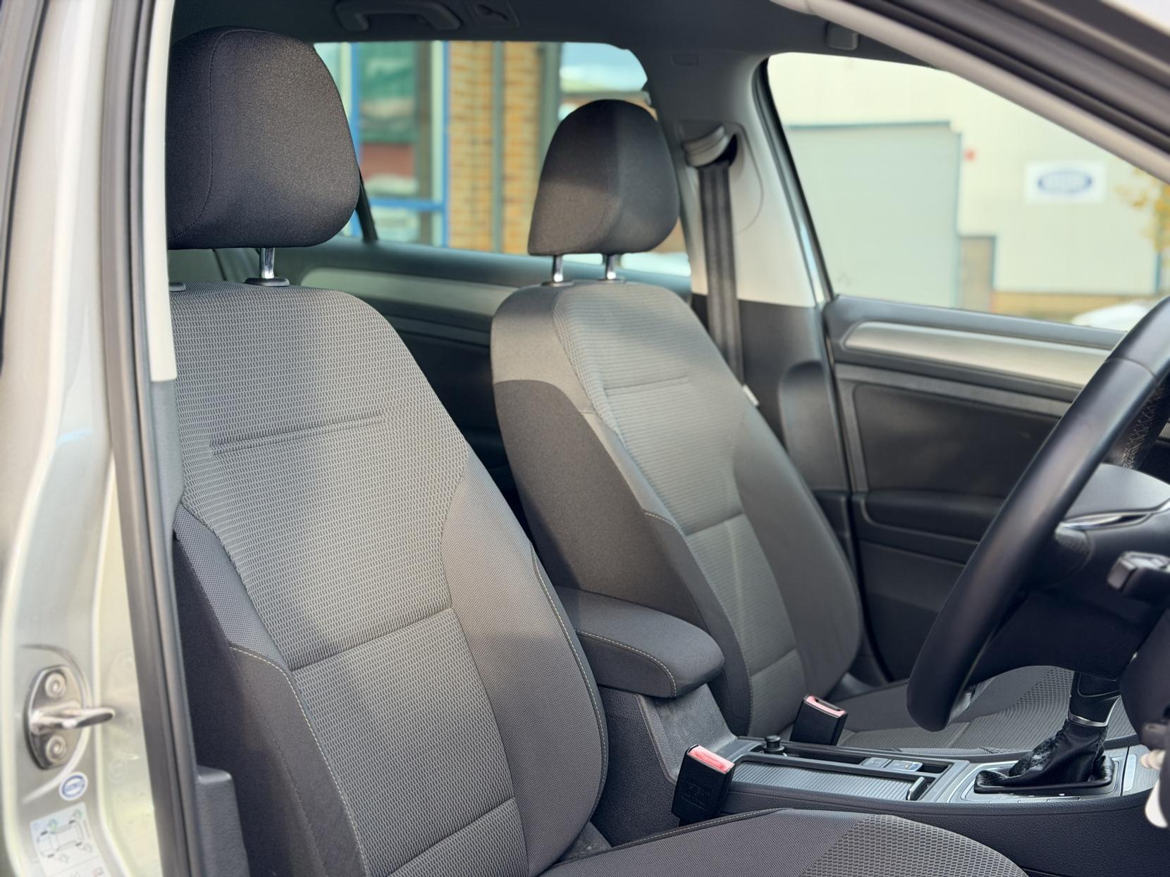 Volkswagen Golf 1.2 TSI BlueMotion Tech S Estate 5dr