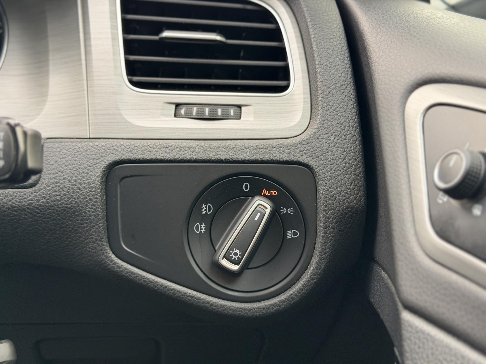 Volkswagen Golf 1.2 TSI BlueMotion Tech S Estate 5dr