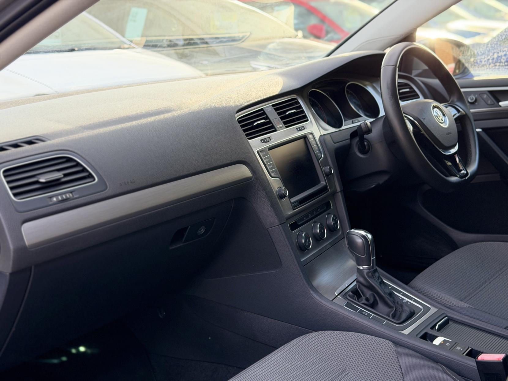 Volkswagen Golf 1.2 TSI BlueMotion Tech S Estate 5dr