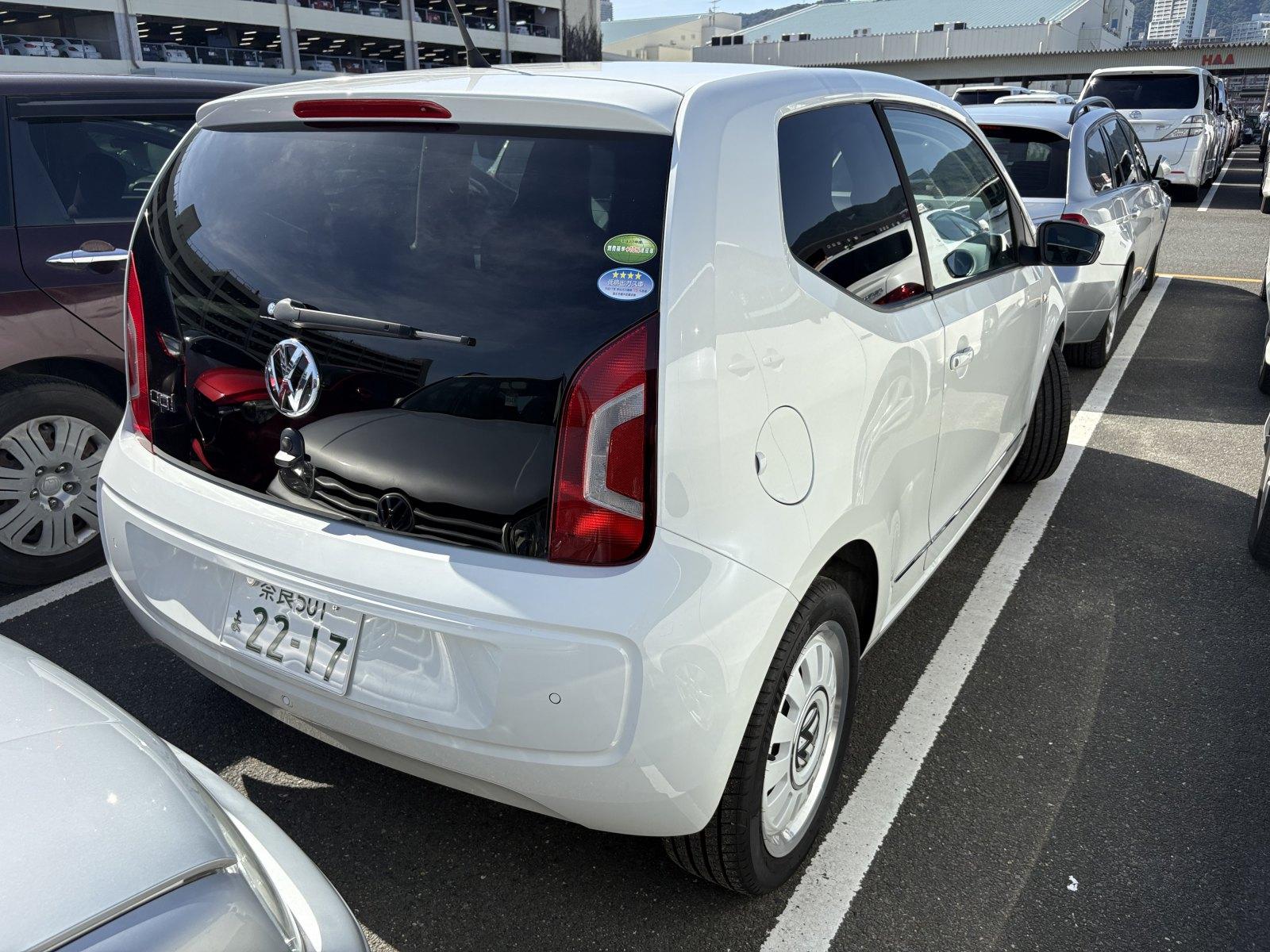 Volkswagen up! 1.0 up! White Hatchback (2011 - 2017)