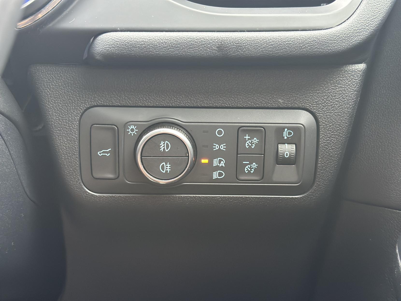 Ford Kuga 2.5h Duratec Vignale SUV 5dr Petrol Hybrid CVT Euro 6 (s/s) (190 ps)