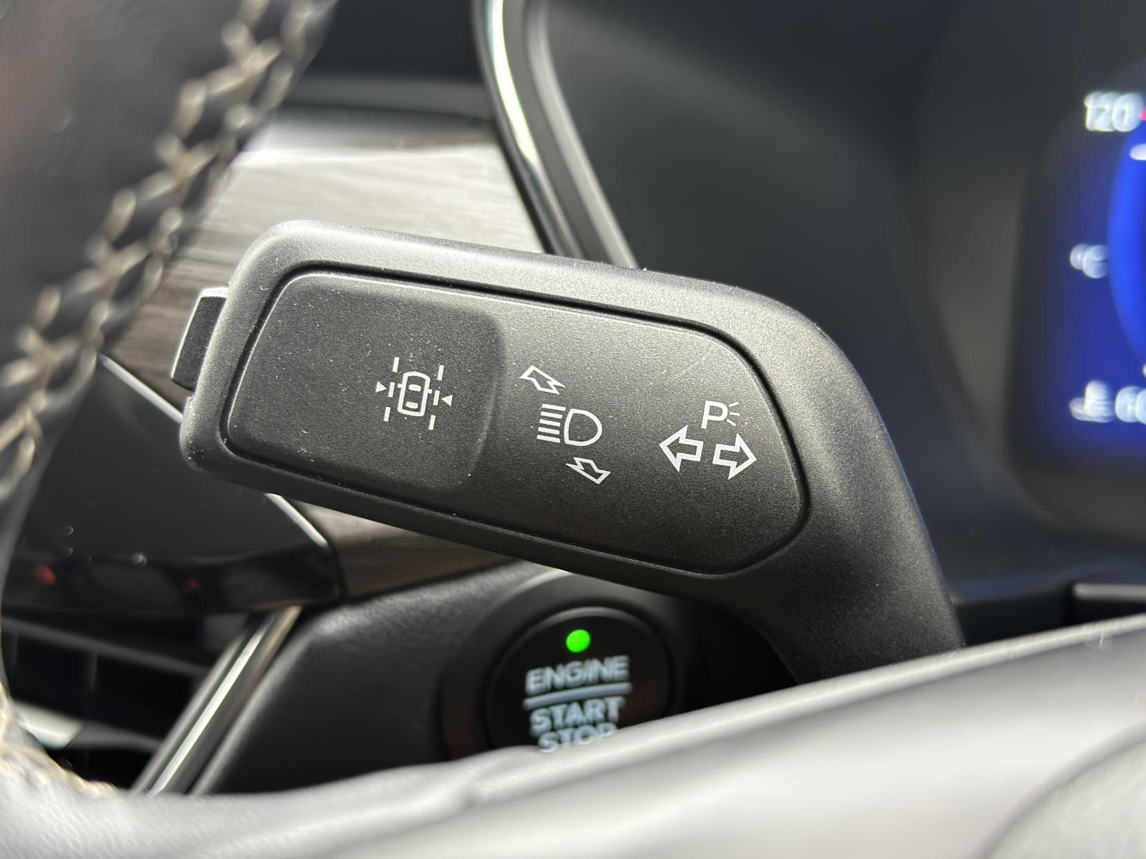 Ford Kuga 2.5h Duratec Vignale SUV 5dr Petrol Hybrid CVT Euro 6 (s/s) (190 ps)