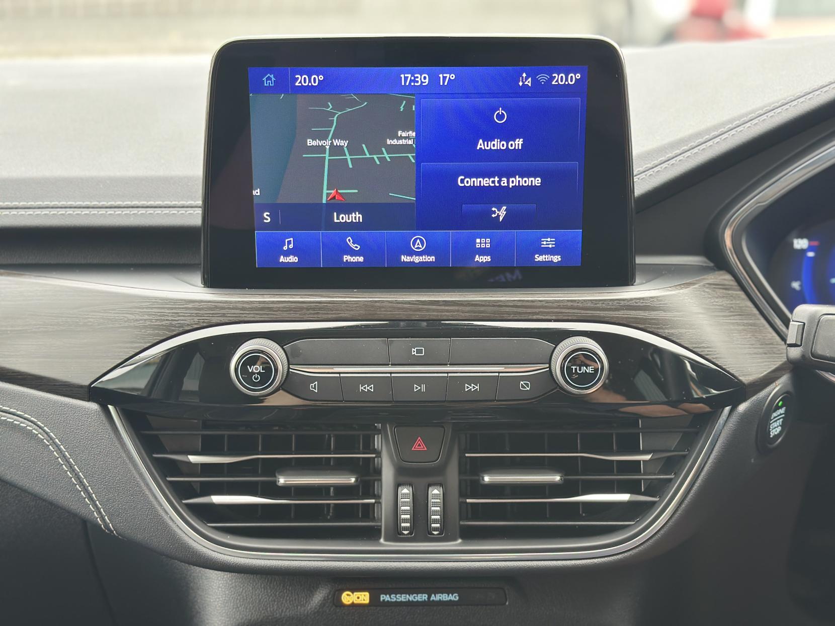 Ford Kuga 2.5h Duratec Vignale SUV 5dr Petrol Hybrid CVT Euro 6 (s/s) (190 ps)