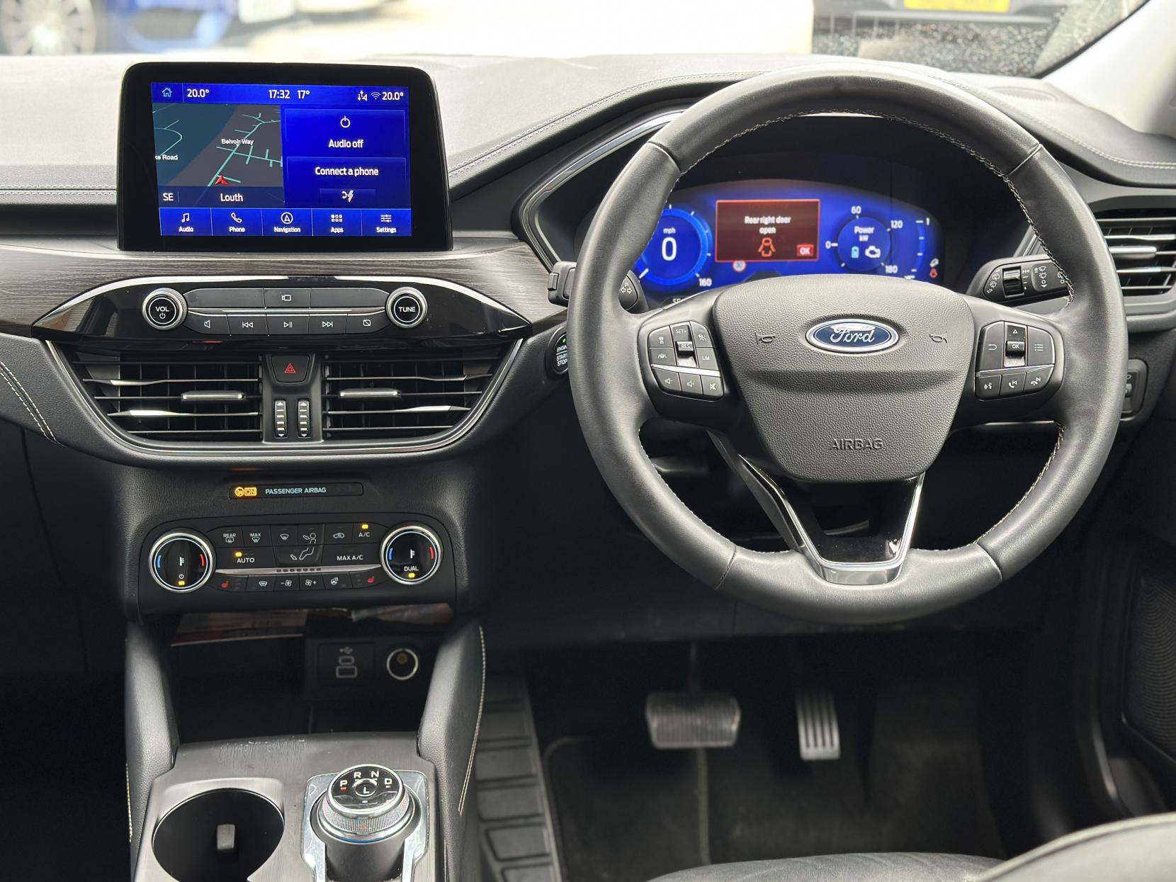 Ford Kuga 2.5h Duratec Vignale SUV 5dr Petrol Hybrid CVT Euro 6 (s/s) (190 ps)