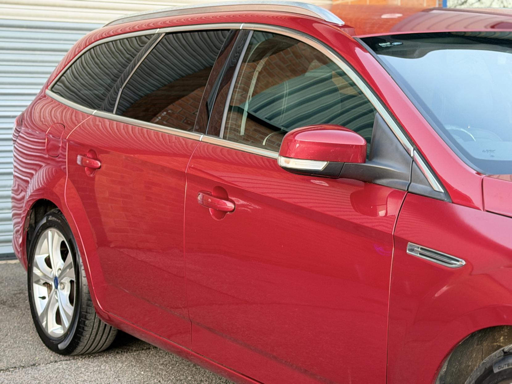 Ford Mondeo 2.0 TDCi Titanium X Business Edition Estate 5dr Diesel Powershift Euro 5 (140 ps)