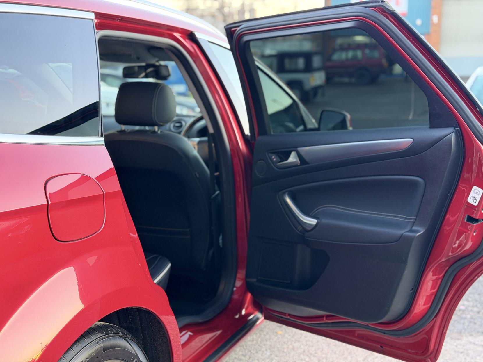 Ford Mondeo 2.0 TDCi Titanium X Business Edition Estate 5dr Diesel Powershift Euro 5 (140 ps)