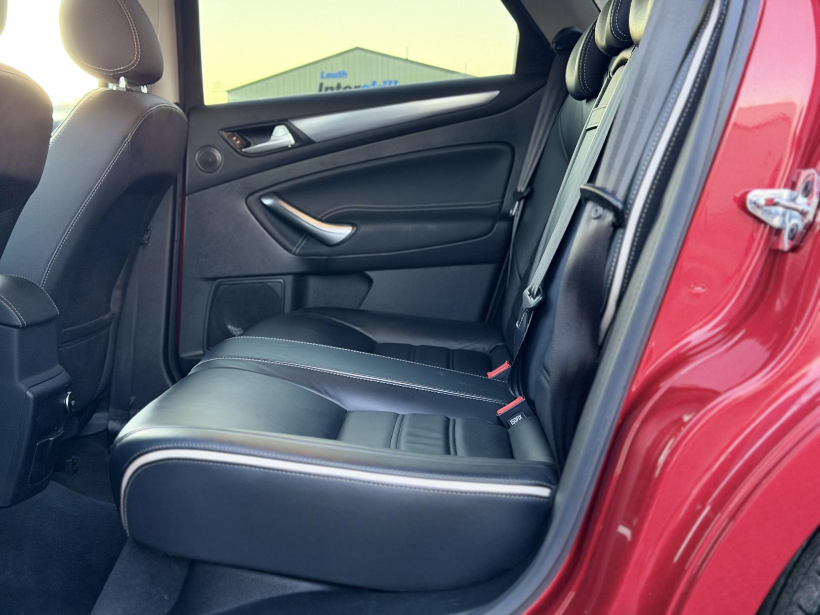 Ford Mondeo 2.0 TDCi Titanium X Business Edition Estate 5dr Diesel Powershift Euro 5 (140 ps)