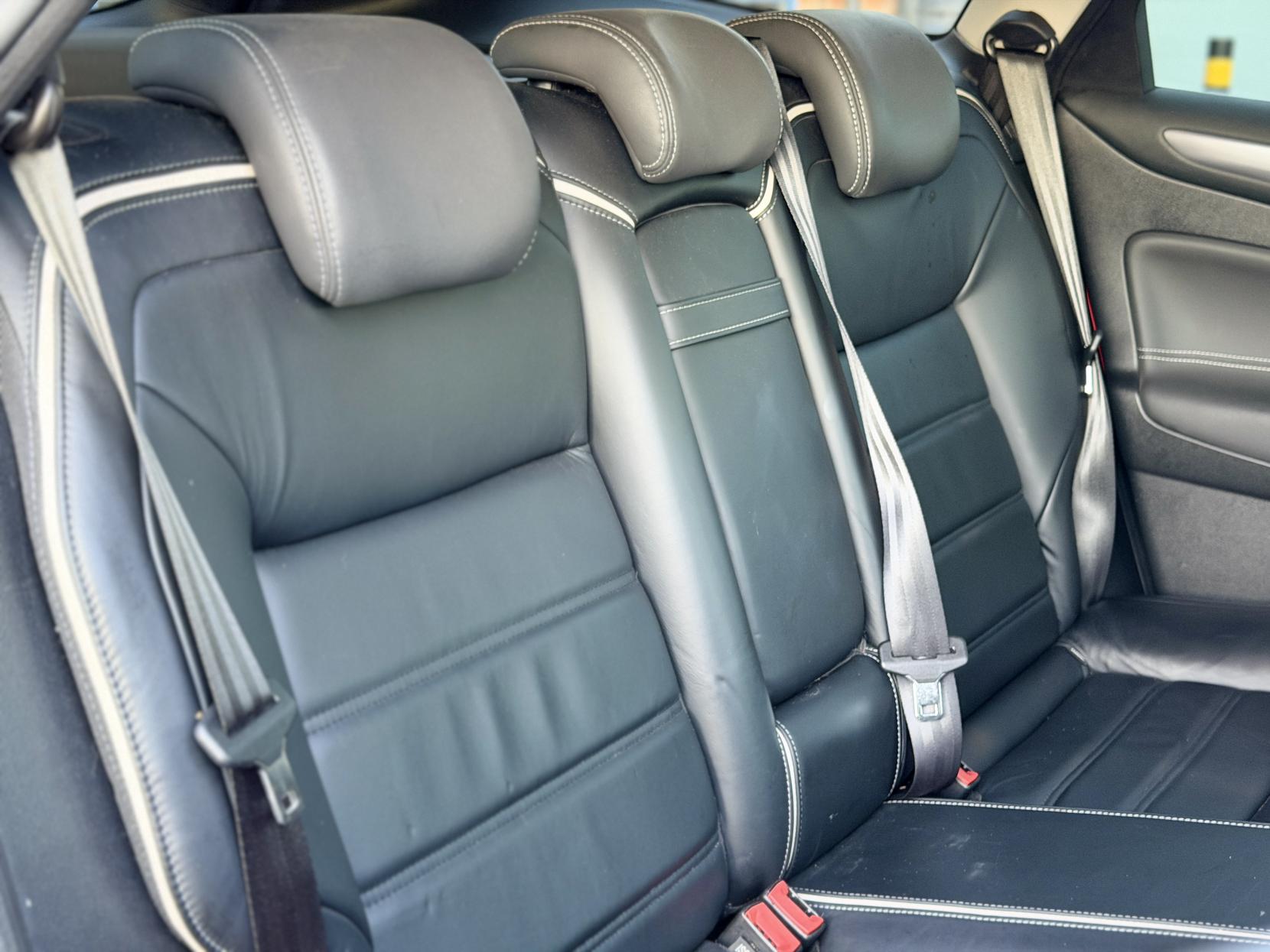 Ford Mondeo 2.0 TDCi Titanium X Business Edition Estate 5dr Diesel Powershift Euro 5 (140 ps)