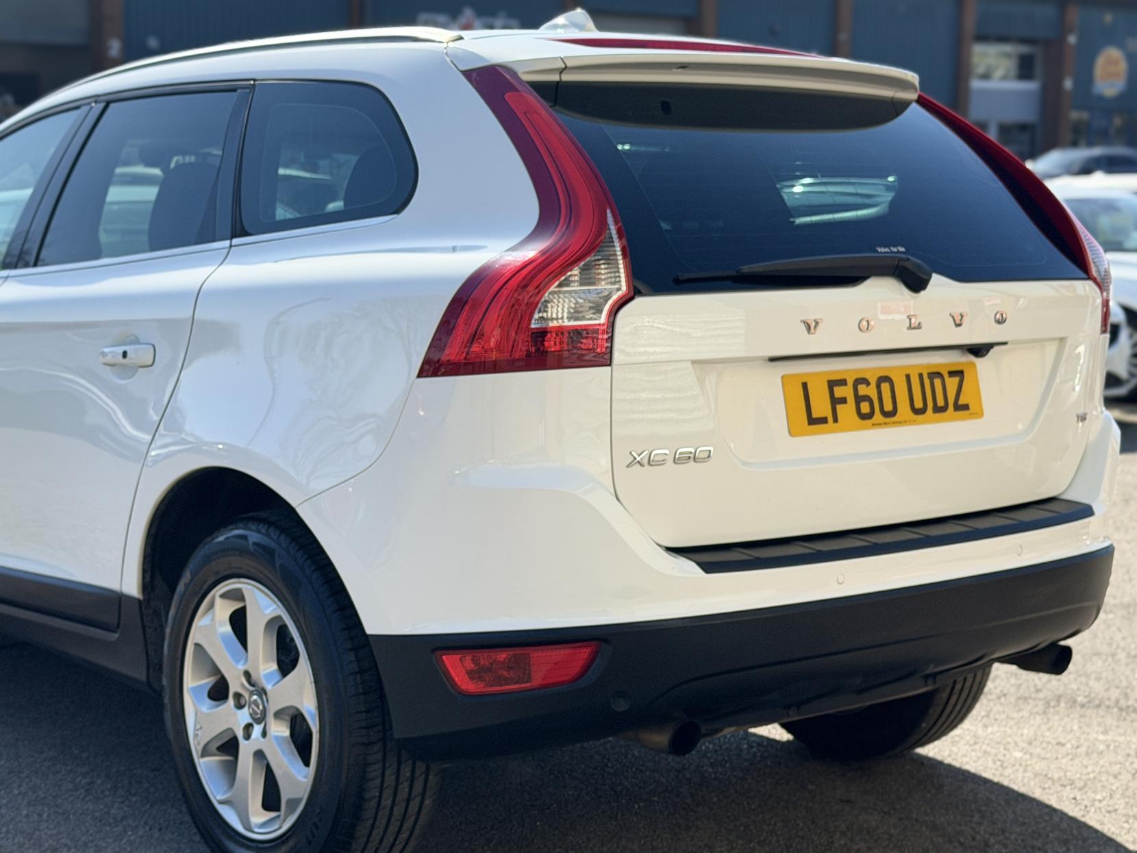 Volvo XC60 2.0 T5 SE Lux Premium SUV 5dr Petrol Powershift Euro 5 (240 ps)