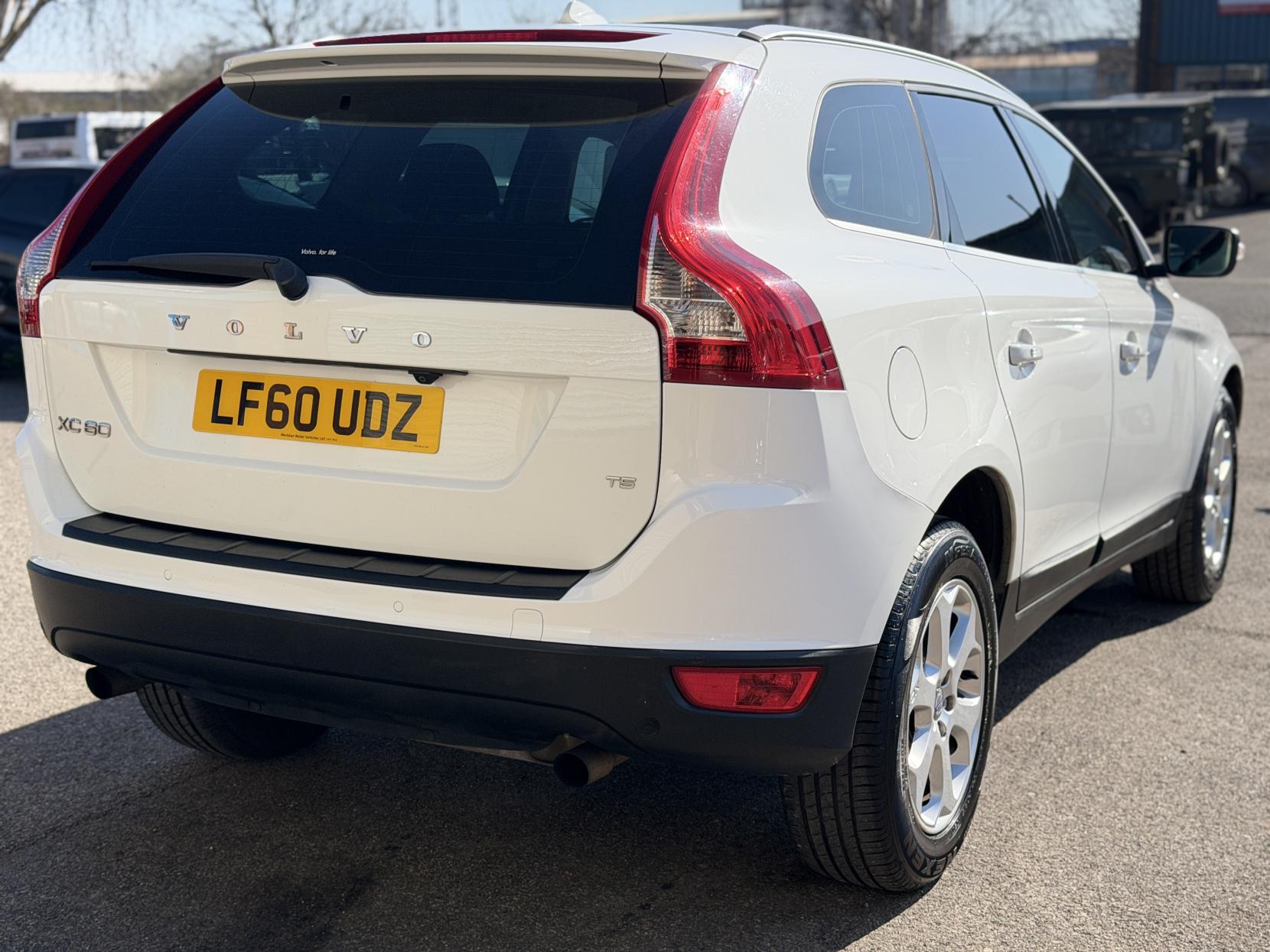 Volvo XC60 2.0 T5 SE Lux Premium SUV 5dr Petrol Powershift Euro 5 (240 ps)