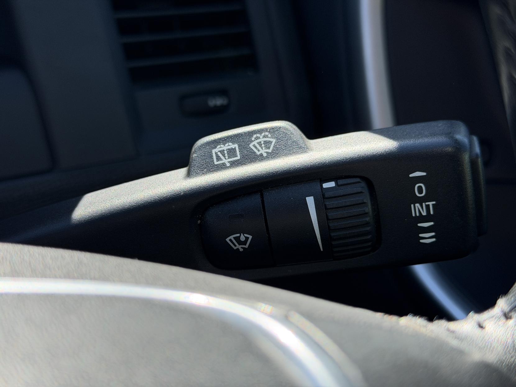 Volvo XC60 2.0 T5 SE Lux Premium SUV 5dr Petrol Powershift Euro 5 (240 ps)