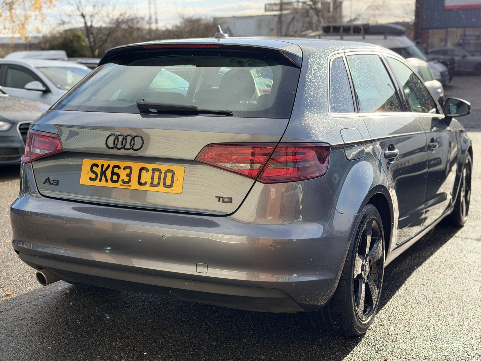 Audi A3 1.6 TDI Sport Sportback 5dr Diesel Manual Euro 5 (s/s) (105 ps)