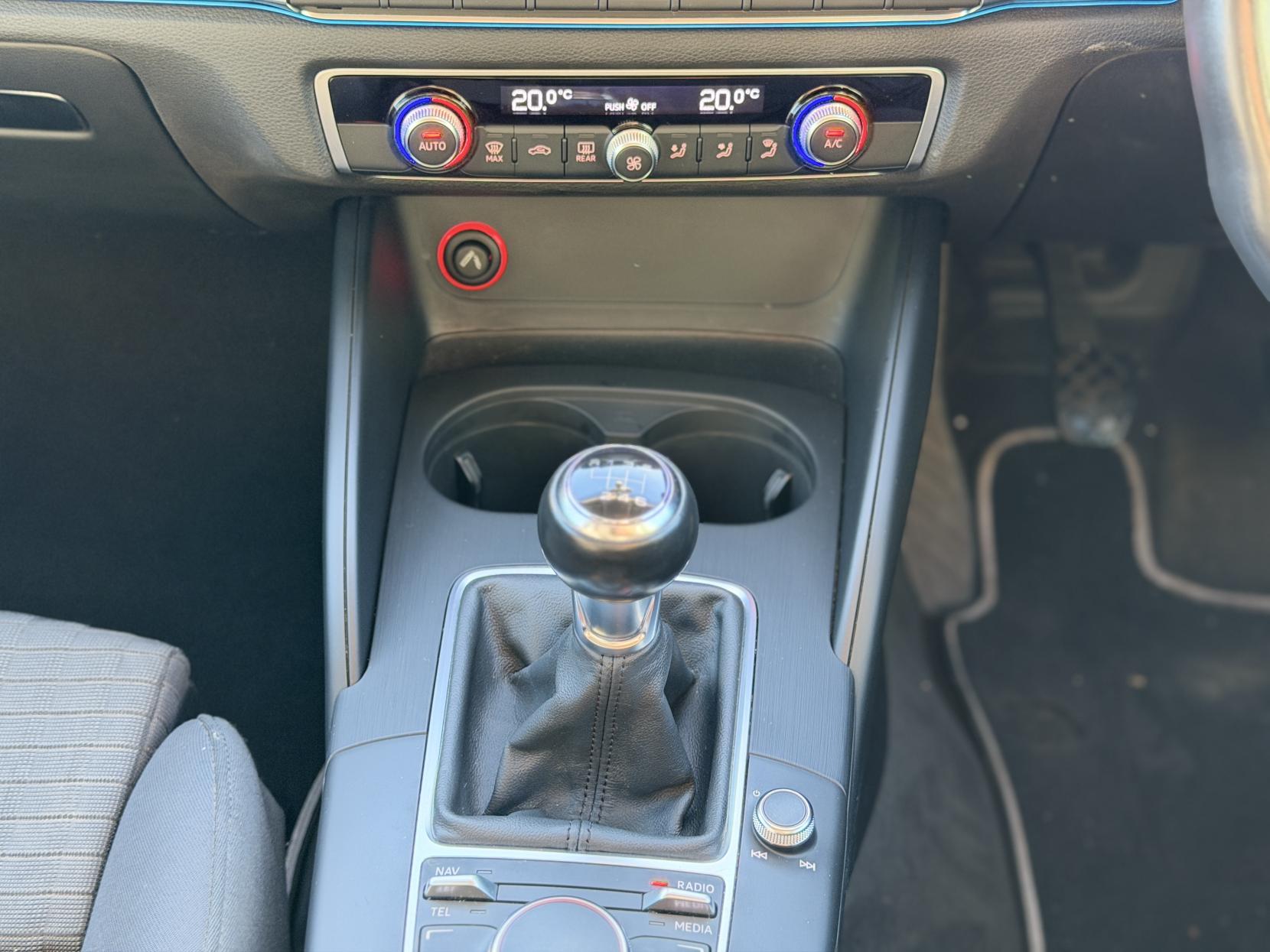 Audi A3 1.6 TDI Sport Sportback 5dr Diesel Manual Euro 5 (s/s) (105 ps)