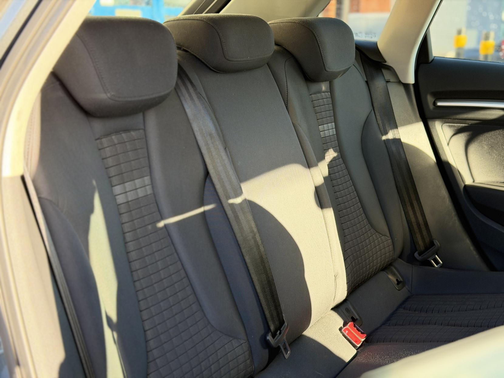 Audi A3 1.6 TDI Sport Sportback 5dr Diesel Manual Euro 5 (s/s) (105 ps)