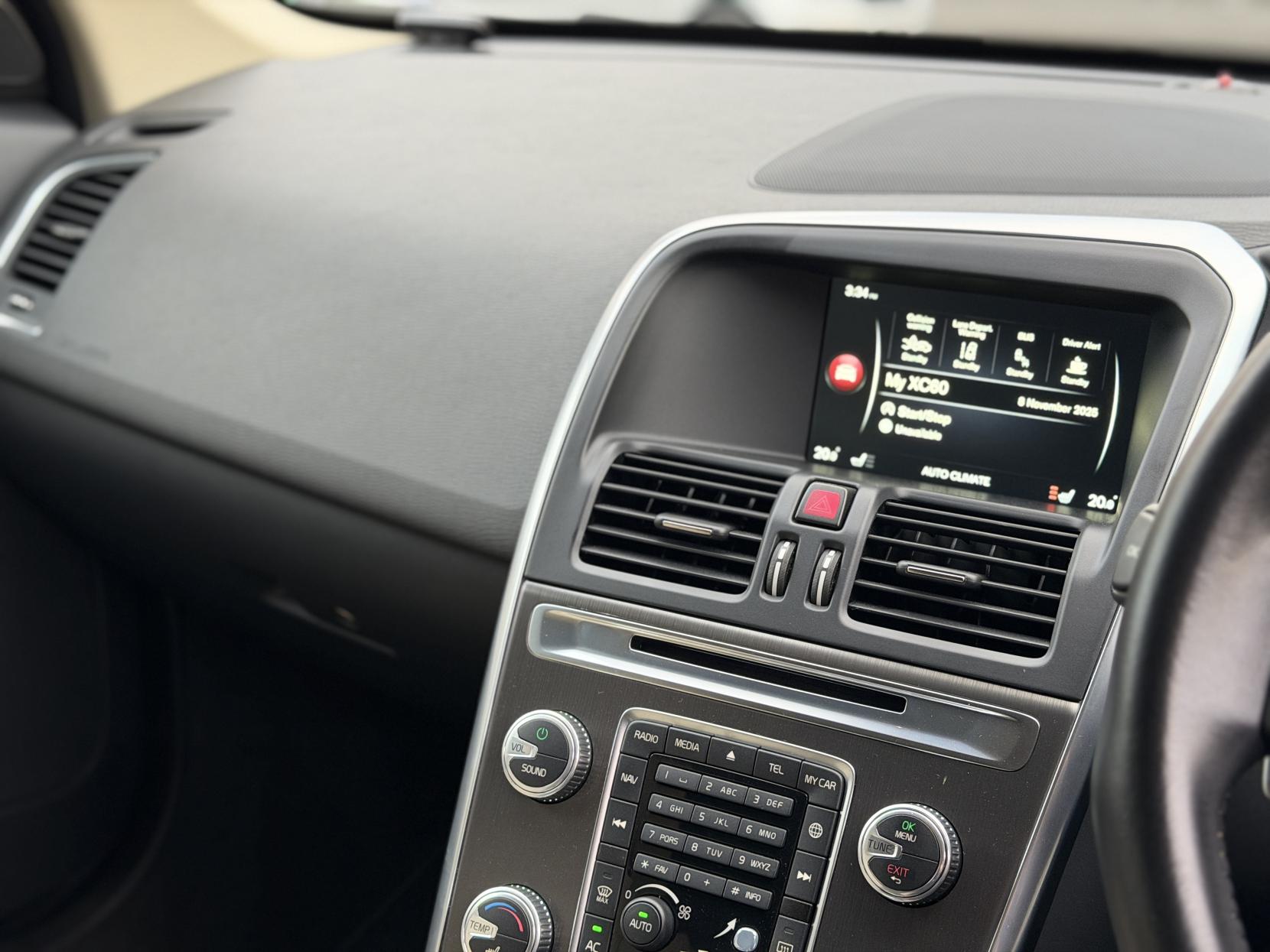 Volvo XC60 2.0 T5 SE Lux Nav SUV 5dr Petrol Auto Euro 6 (s/s) (245 ps)