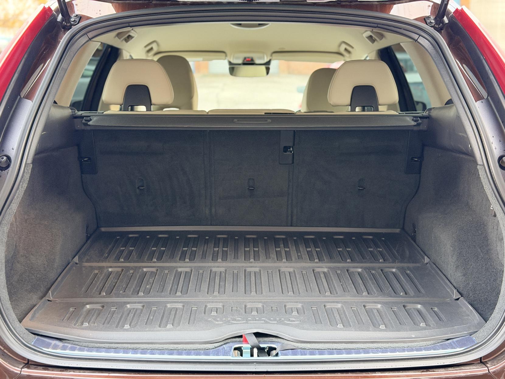 Volvo XC60 2.0 T5 SE Lux Nav SUV 5dr Petrol Auto Euro 6 (s/s) (245 ps)