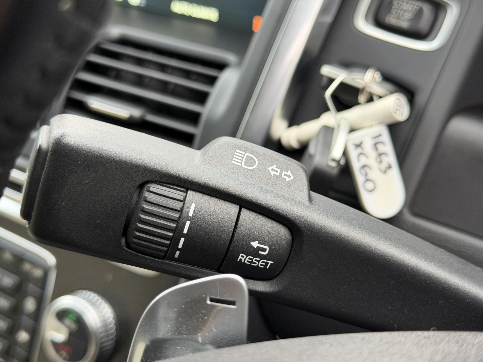 Volvo XC60 2.0 T5 SE Lux Nav SUV 5dr Petrol Auto Euro 6 (s/s) (245 ps)