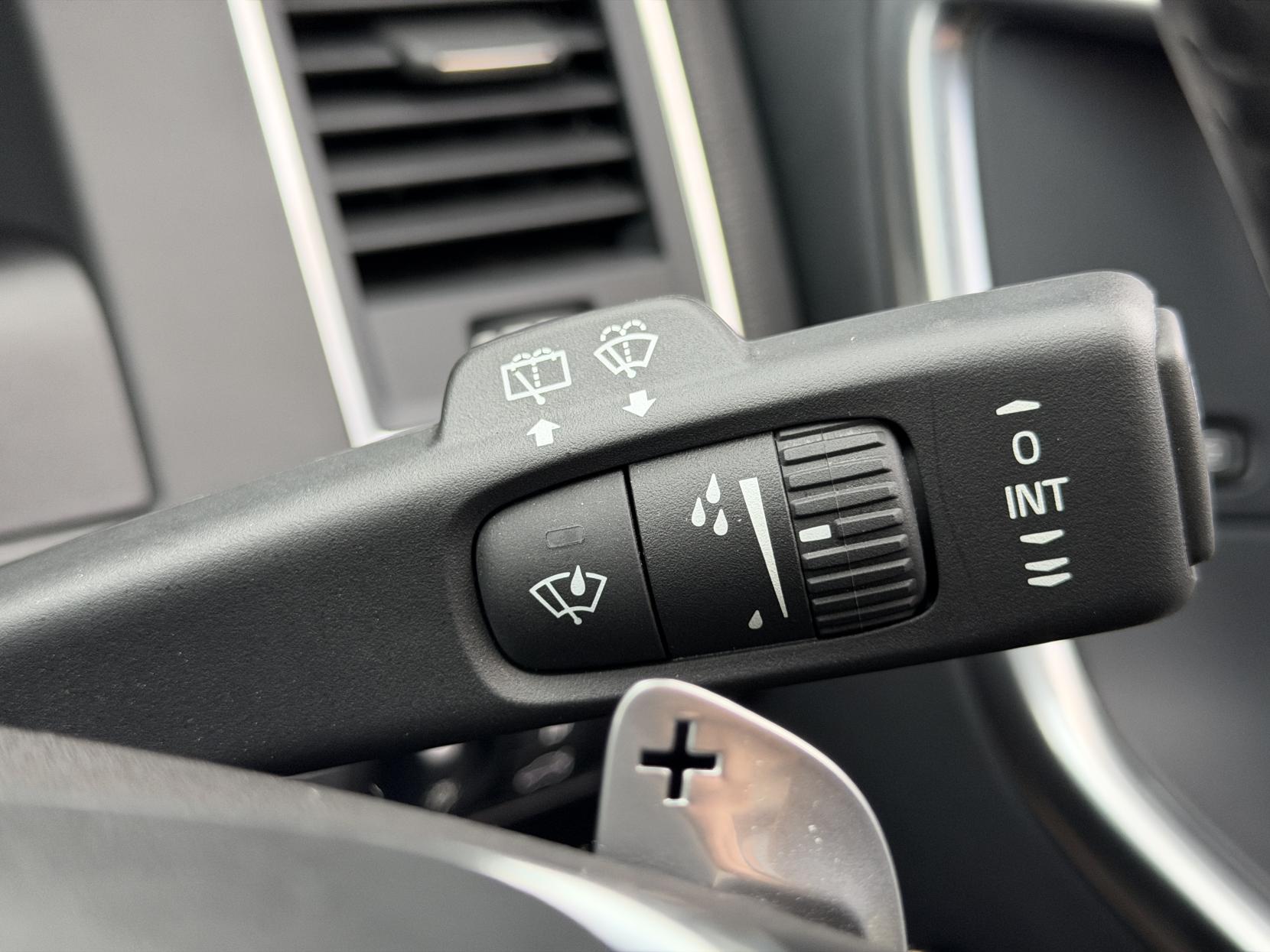 Volvo XC60 2.0 T5 SE Lux Nav SUV 5dr Petrol Auto Euro 6 (s/s) (245 ps)