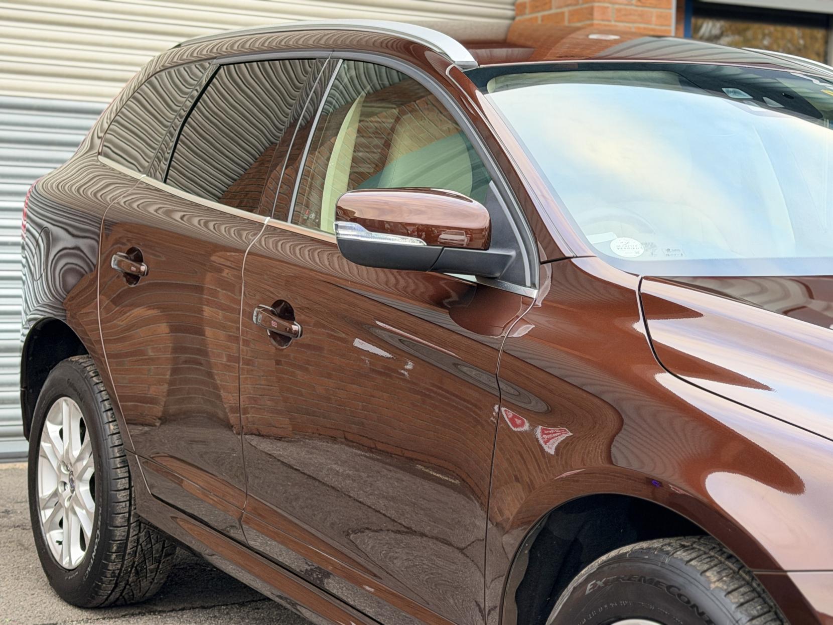 Volvo XC60 2.0 T5 SE Lux Nav SUV 5dr Petrol Auto Euro 6 (s/s) (245 ps)