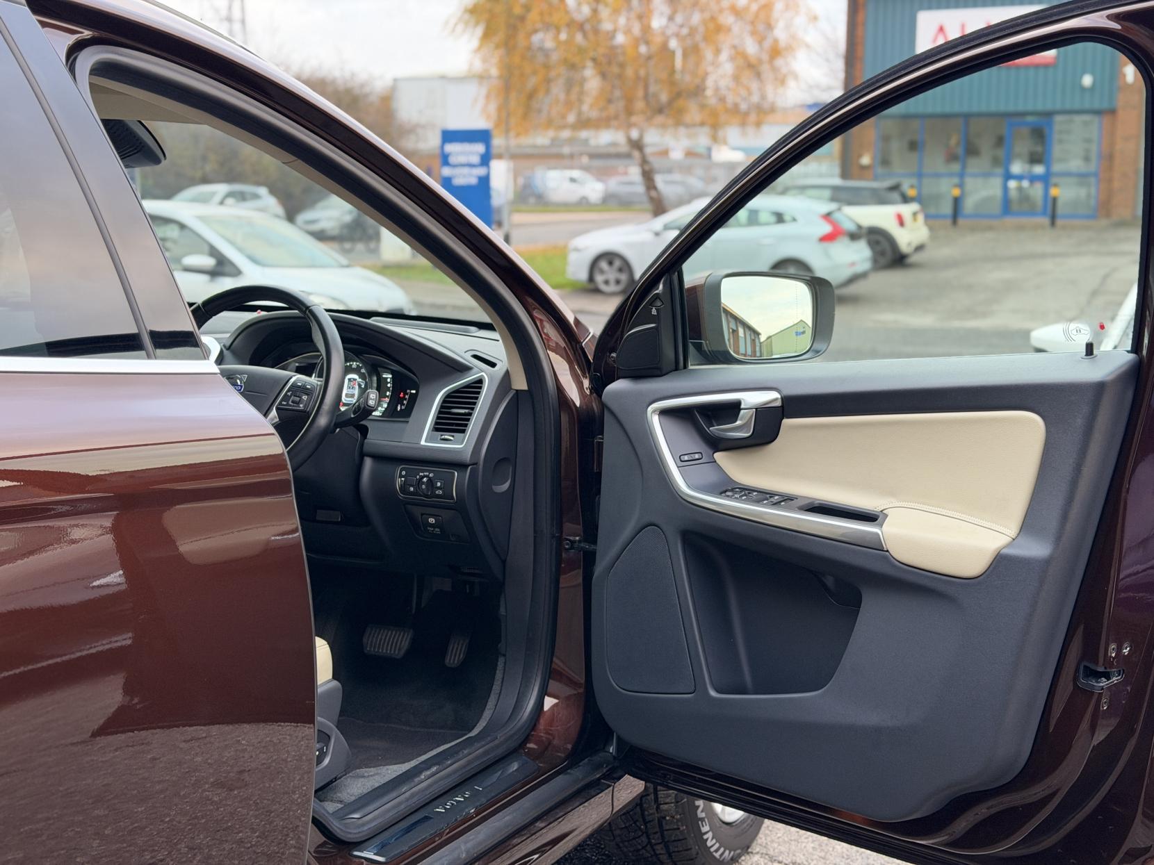 Volvo XC60 2.0 T5 SE Lux Nav SUV 5dr Petrol Auto Euro 6 (s/s) (245 ps)