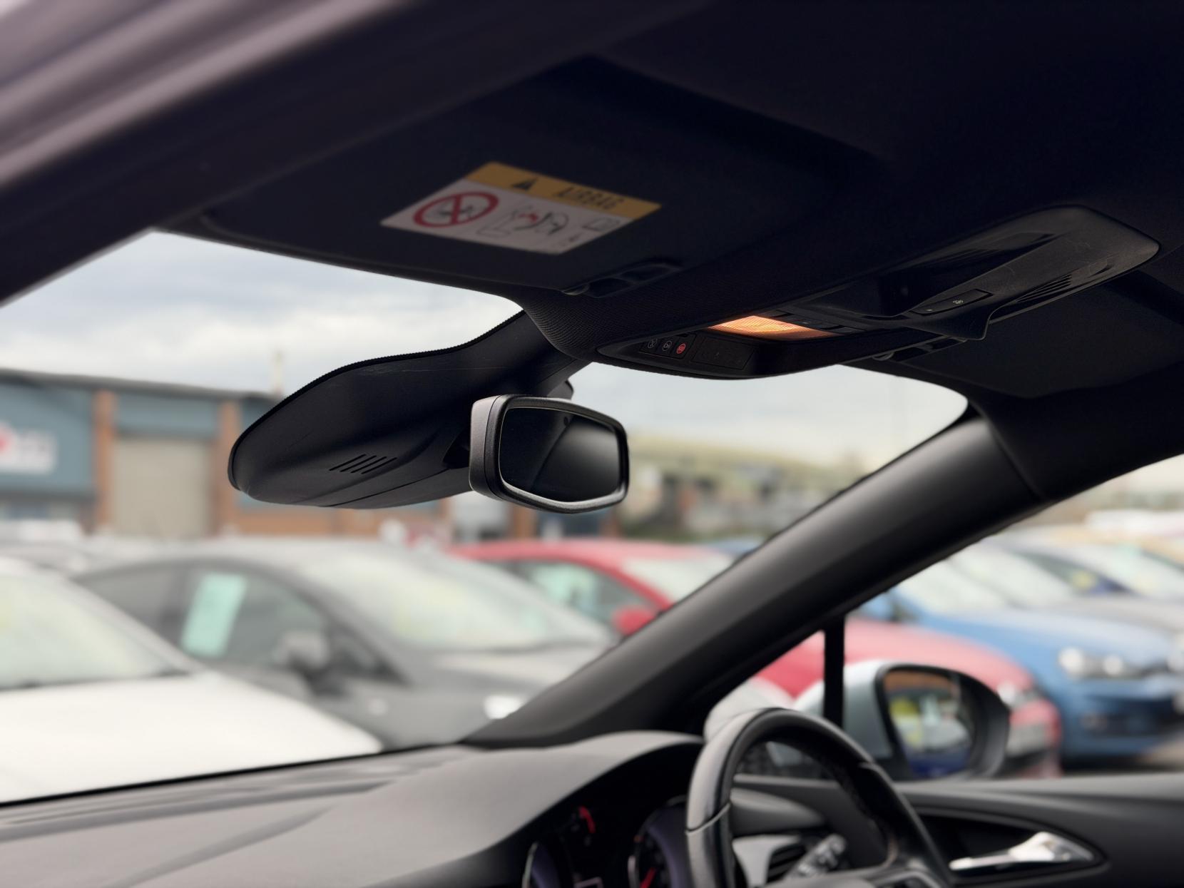 Vauxhall Astra 1.4i Turbo SRi Sports Tourer 5dr Petrol Manual Euro 6 (150 ps)