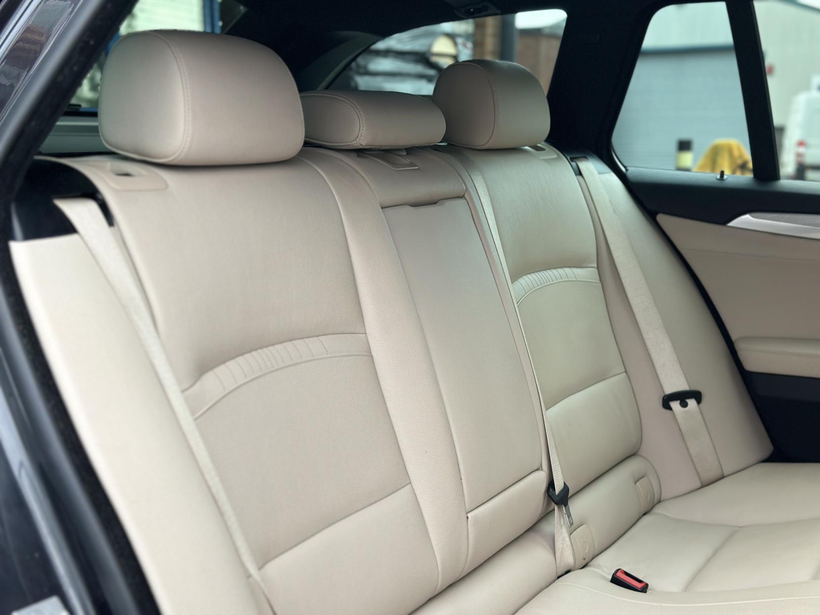 BMW 5 Series 2.0 520d M Sport Touring 5dr Diesel Auto Euro 6 (s/s) (184 ps)