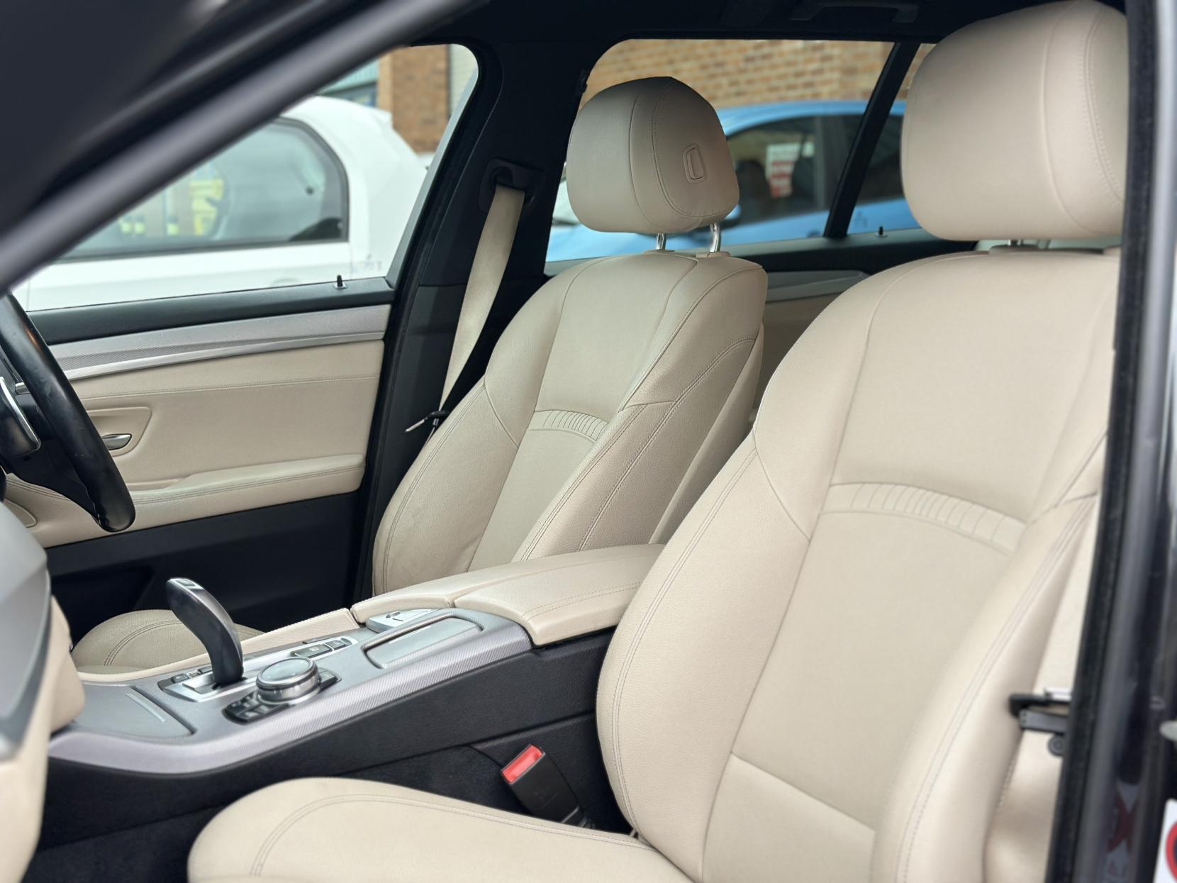 BMW 5 Series 2.0 520d M Sport Touring 5dr Diesel Auto Euro 6 (s/s) (184 ps)