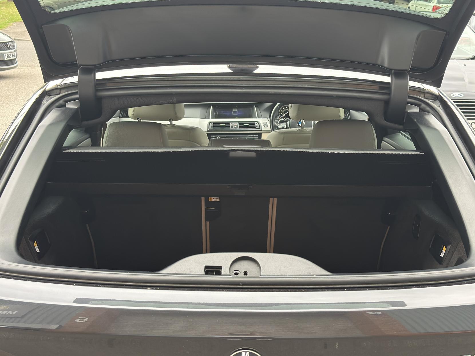 BMW 5 Series 2.0 520d M Sport Touring 5dr Diesel Auto Euro 6 (s/s) (184 ps)