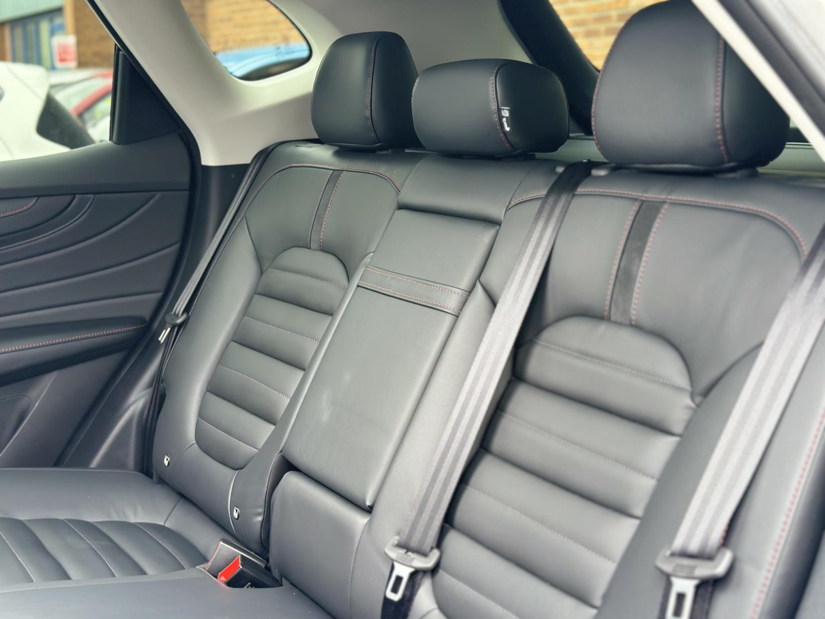 MG MG HS 1.5 T-GDI Exclusive SUV 5dr Petrol DCT Euro 6 (s/s) (162 ps)