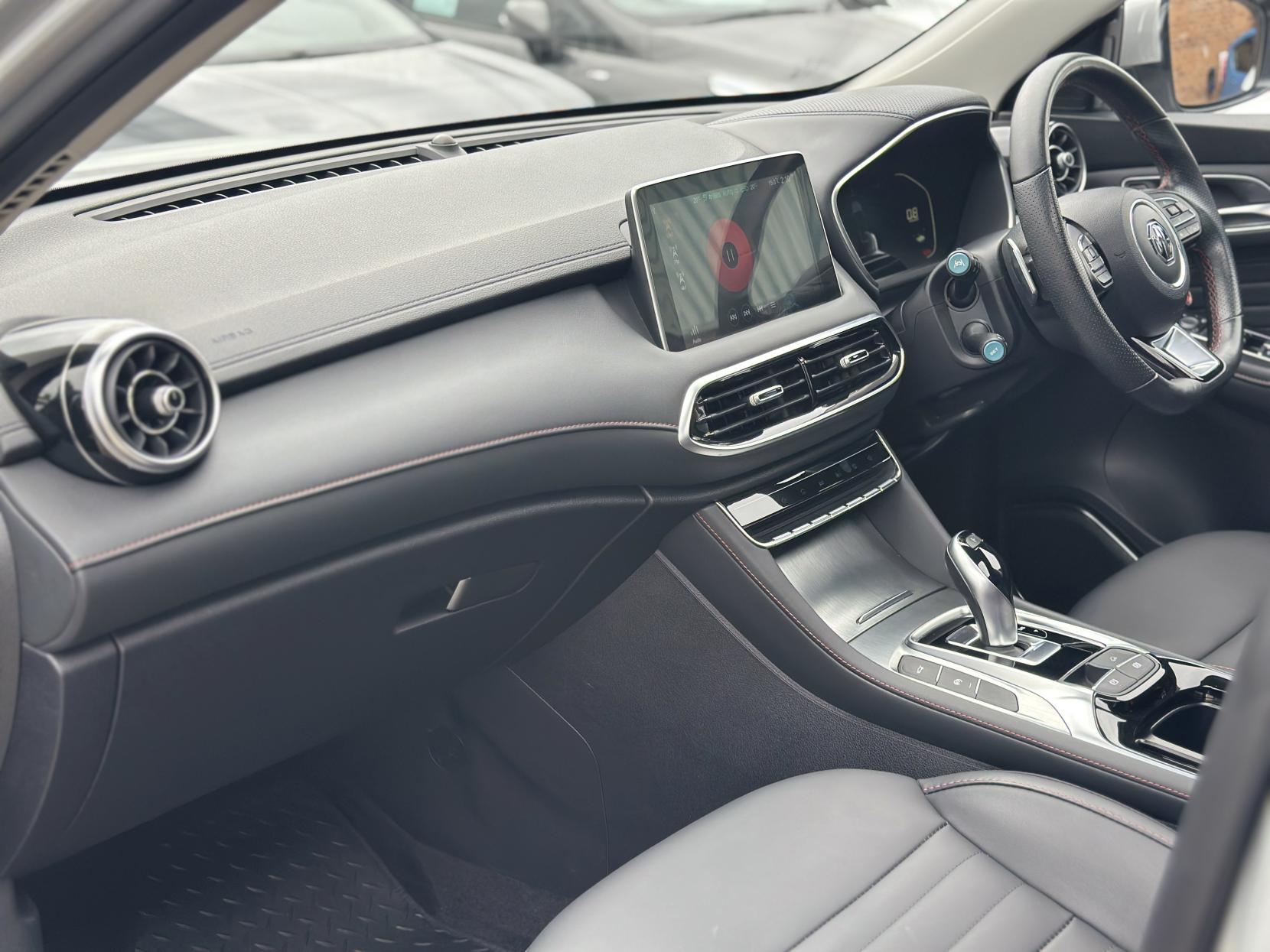 MG MG HS 1.5 T-GDI Exclusive SUV 5dr Petrol DCT Euro 6 (s/s) (162 ps)