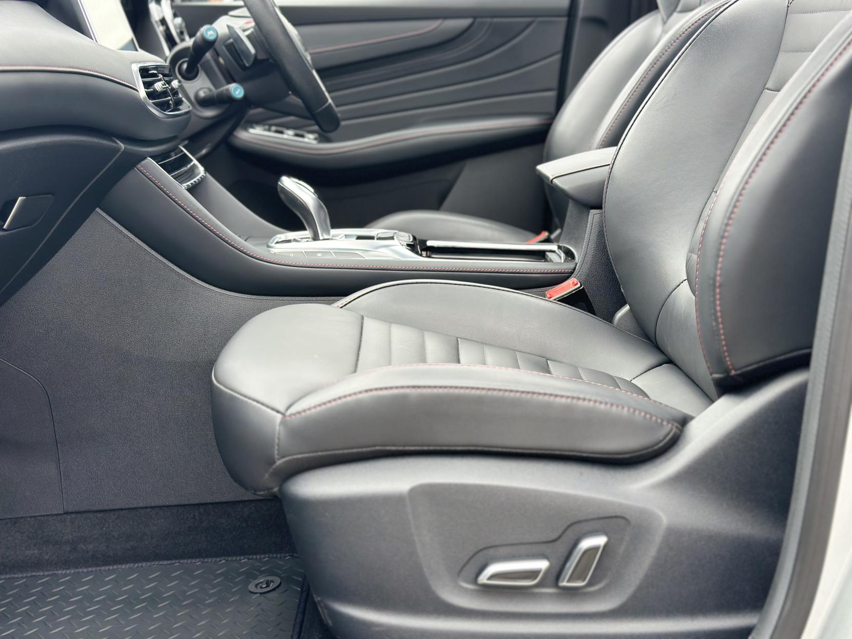 MG MG HS 1.5 T-GDI Exclusive SUV 5dr Petrol DCT Euro 6 (s/s) (162 ps)