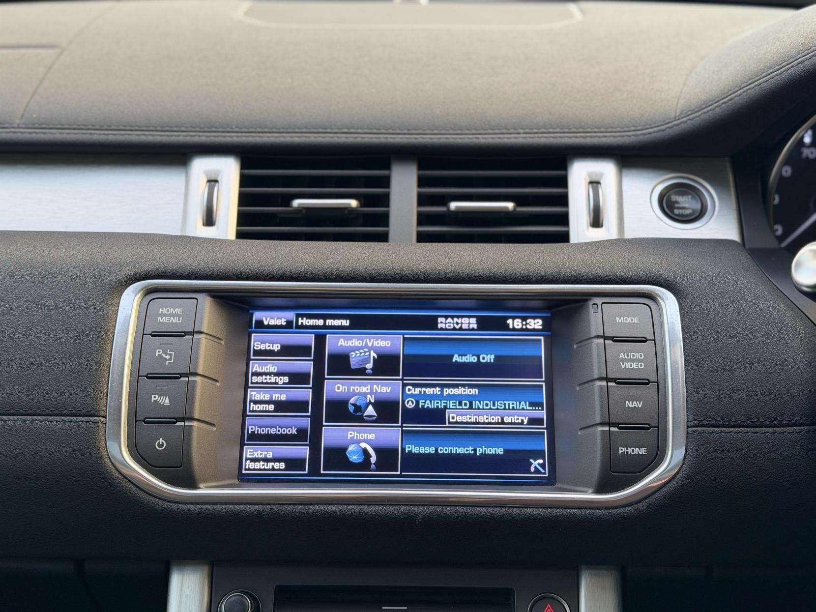 Land Rover Range Rover Evoque 2.2 SD4 Pure SUV 5dr Diesel Auto 4WD Euro 5 (190 ps)