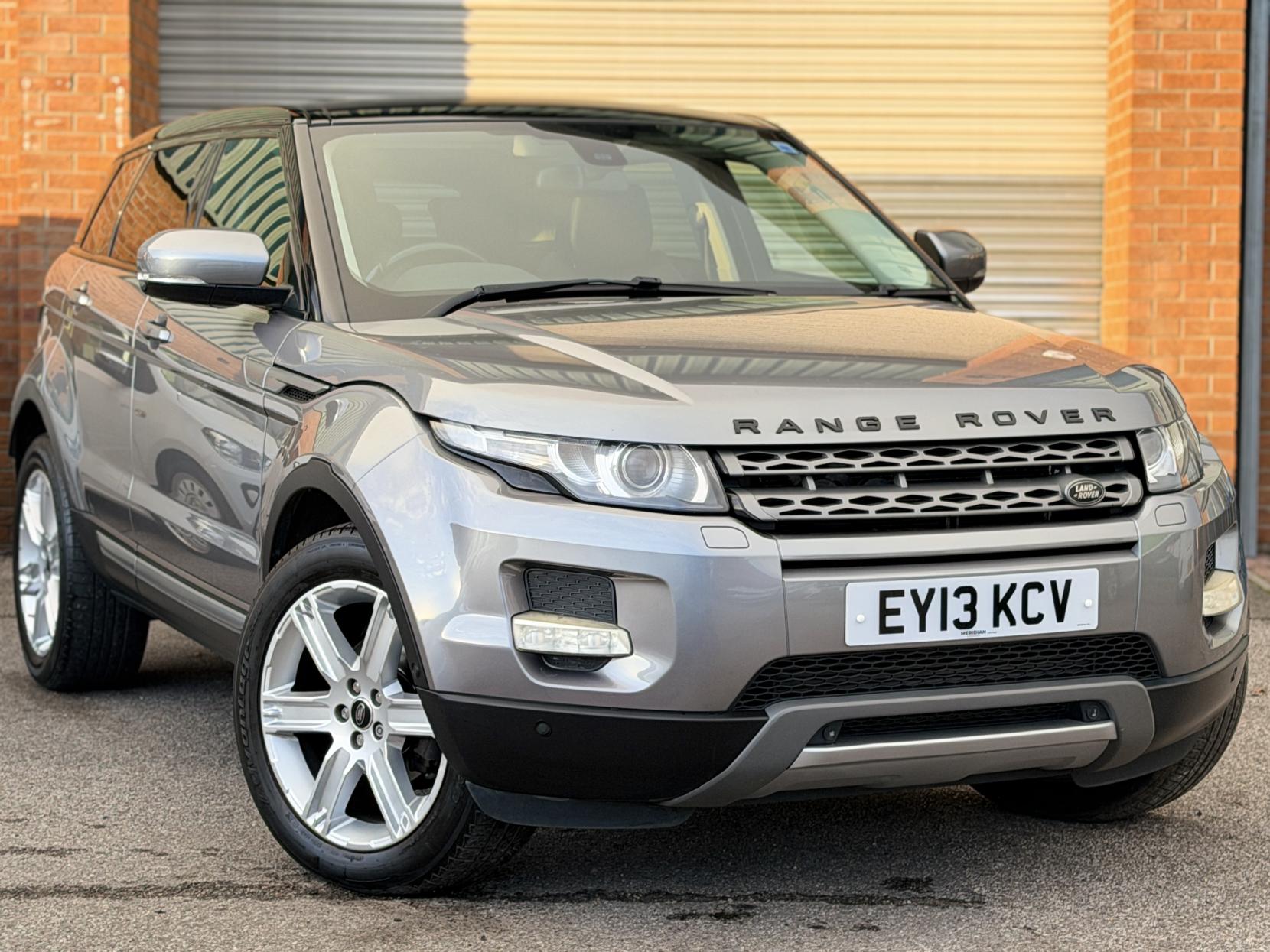 Land Rover Range Rover Evoque 2.2 SD4 Pure SUV 5dr Diesel Auto 4WD Euro 5 (190 ps)