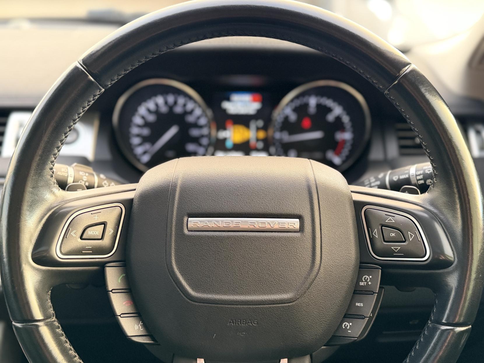 Land Rover Range Rover Evoque 2.2 SD4 Pure SUV 5dr Diesel Auto 4WD Euro 5 (190 ps)