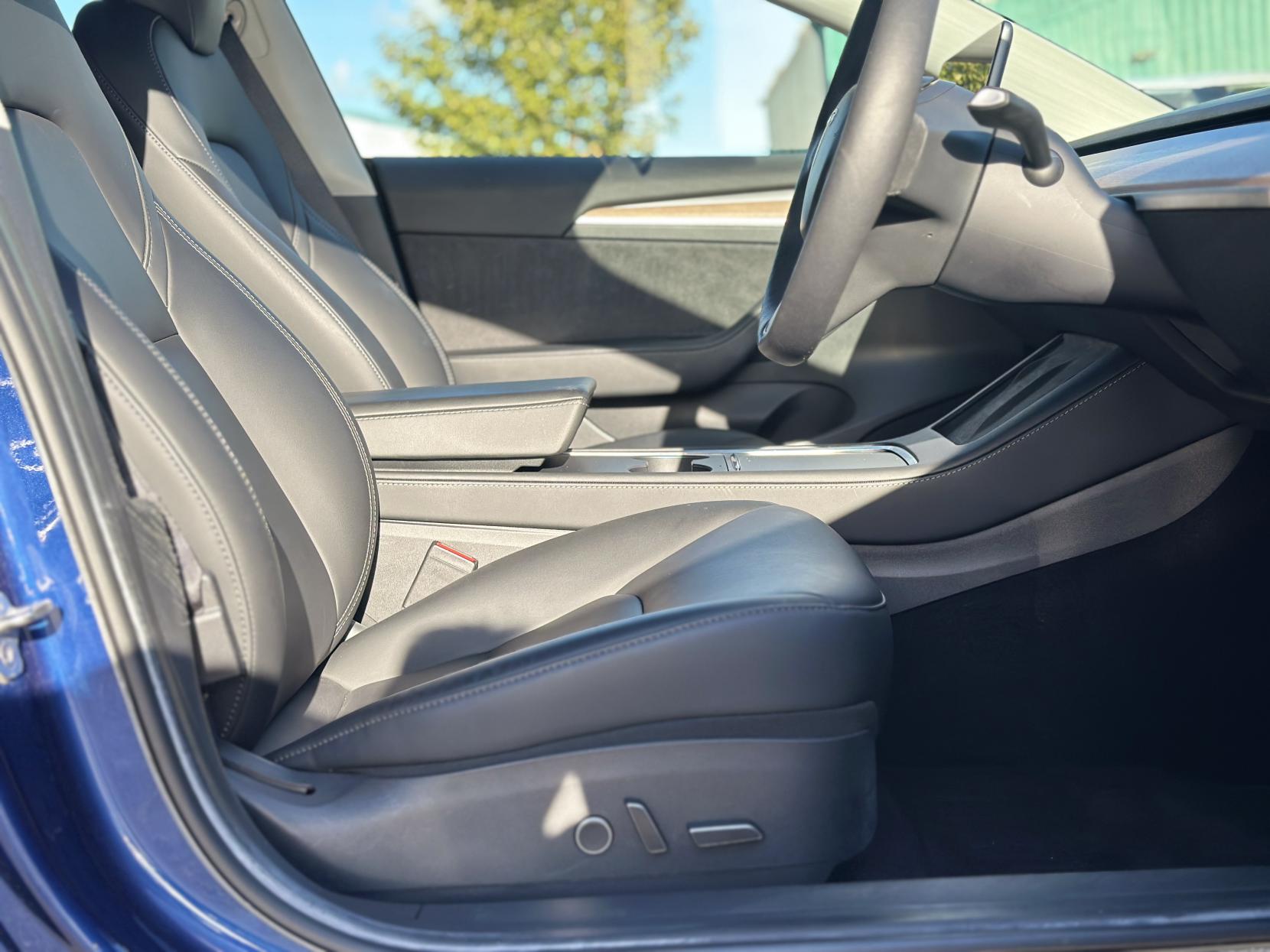 Tesla Model 3 (Dual Motor) Long Range Saloon 4dr Electric Auto 4WDE (346 ps)