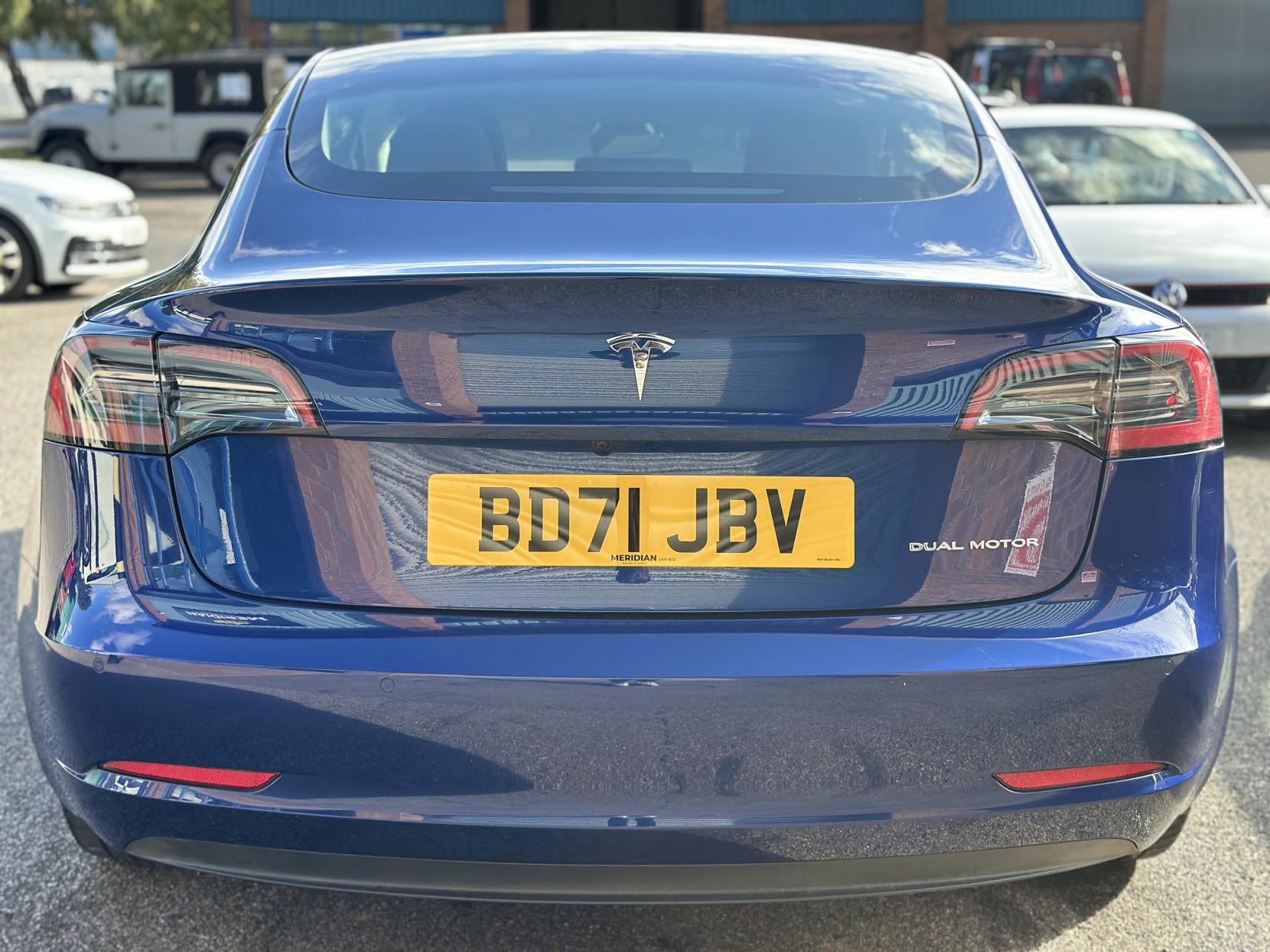Tesla Model 3 (Dual Motor) Long Range Saloon 4dr Electric Auto 4WDE (346 ps)
